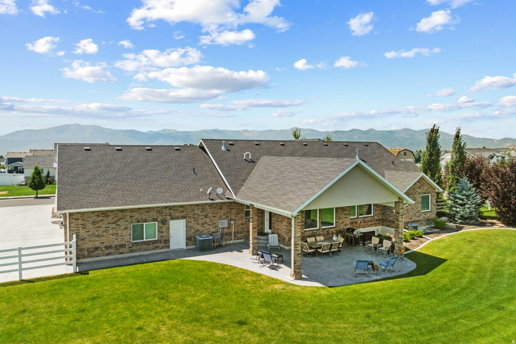 SUMMIT MEADOWS SUBDIVISION - Residential