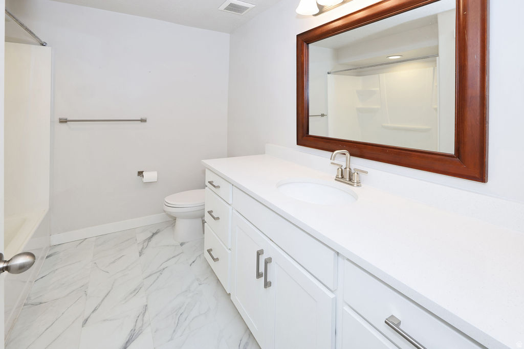 DEL MONTE TOWNHOMES - Residential