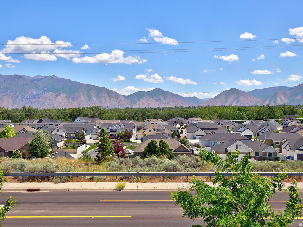 DEL MONTE TOWNHOMES - Residential