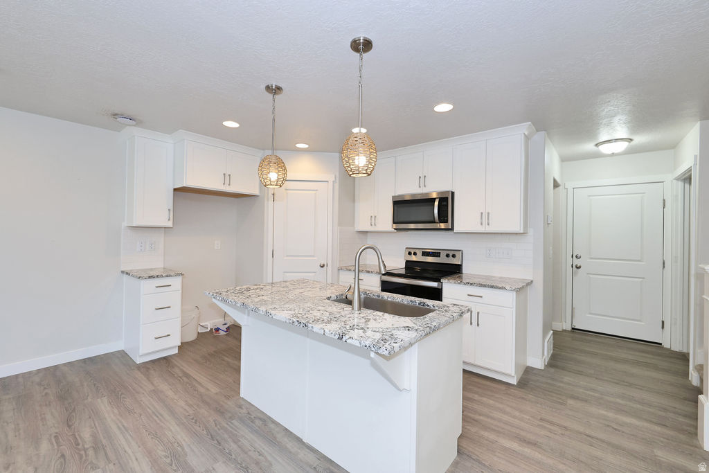 DEL MONTE TOWNHOMES - Residential