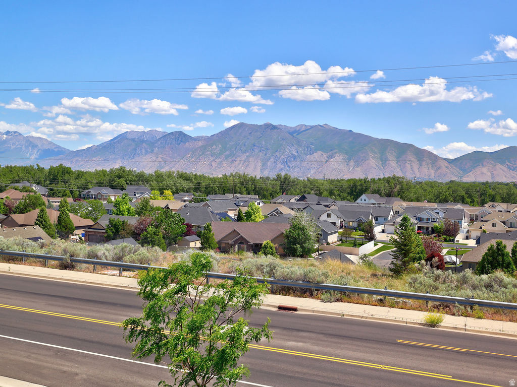 DEL MONTE TOWNHOMES - Residential