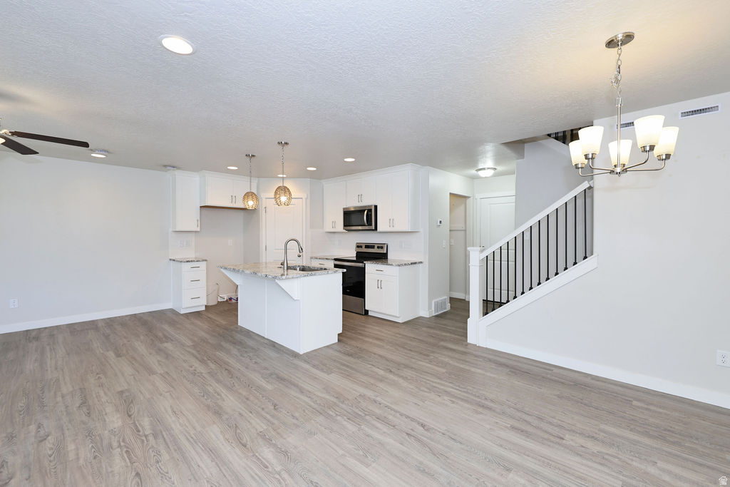 DEL MONTE TOWNHOMES - Residential