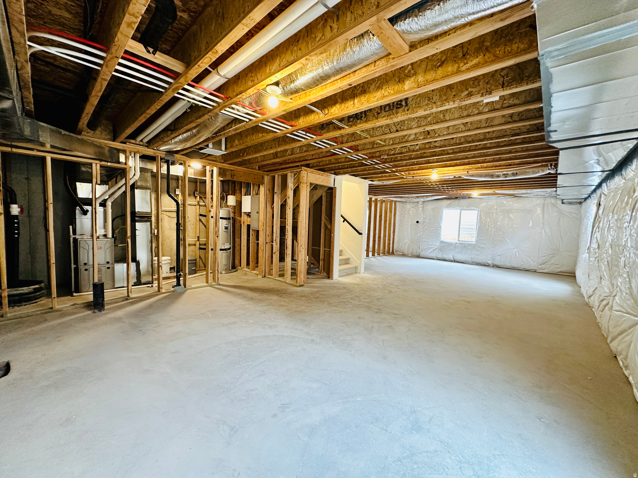 EQUESTRIAN POINTE - Residential