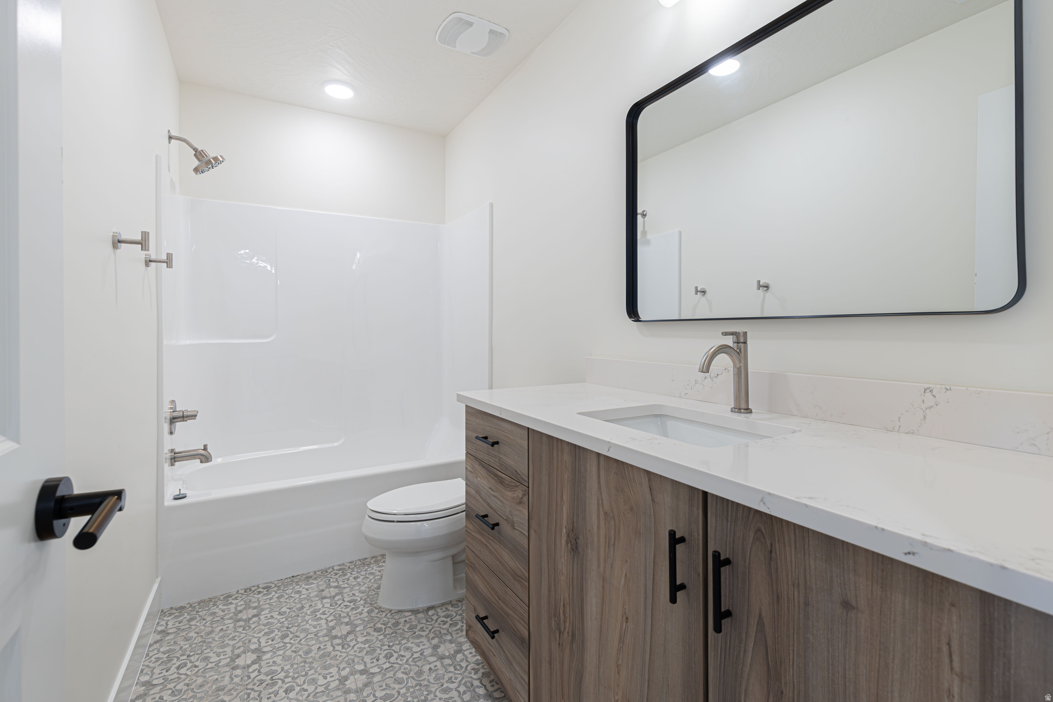 EQUESTRIAN POINTE - Residential