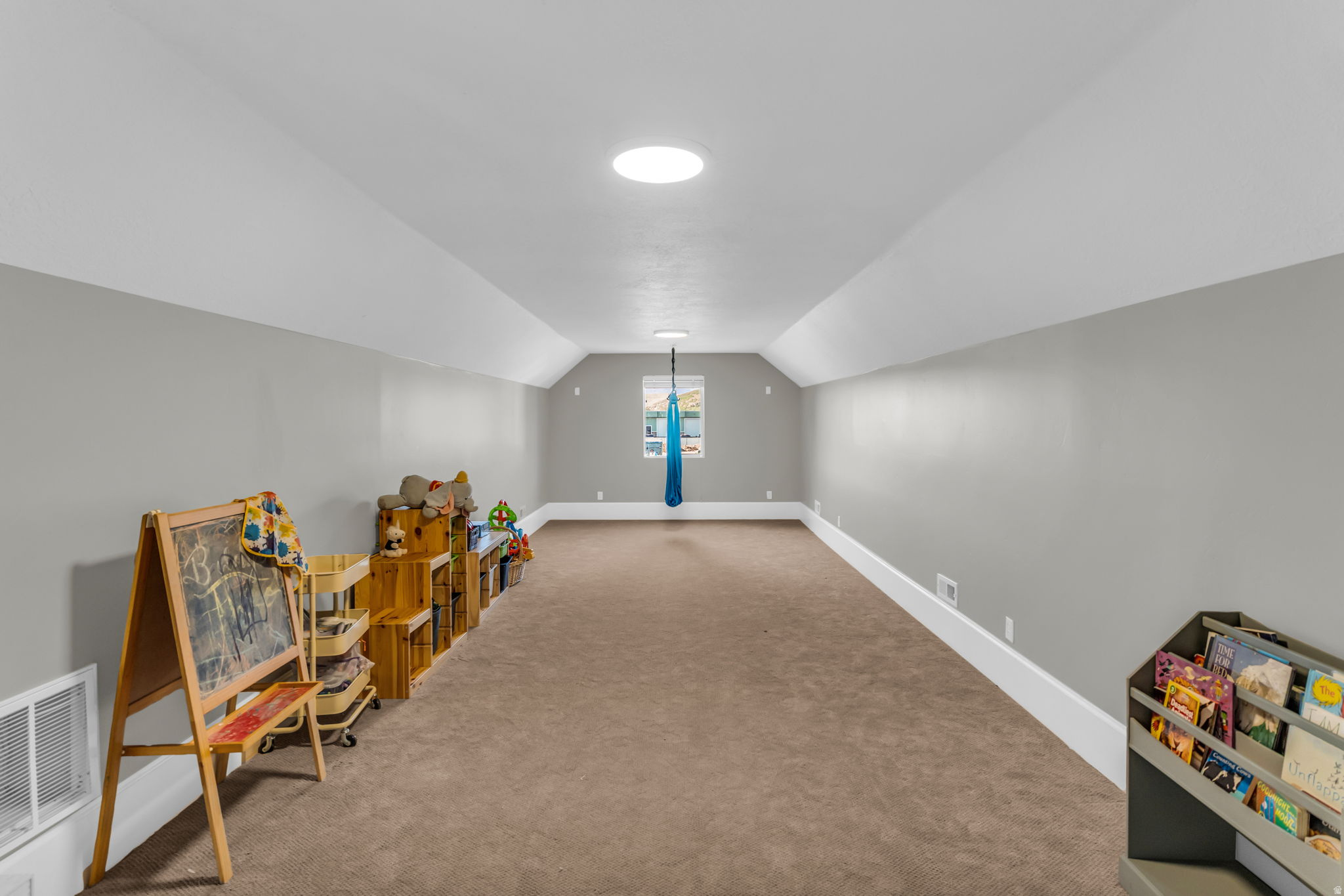 FOOTHILL ESTATES - Residential