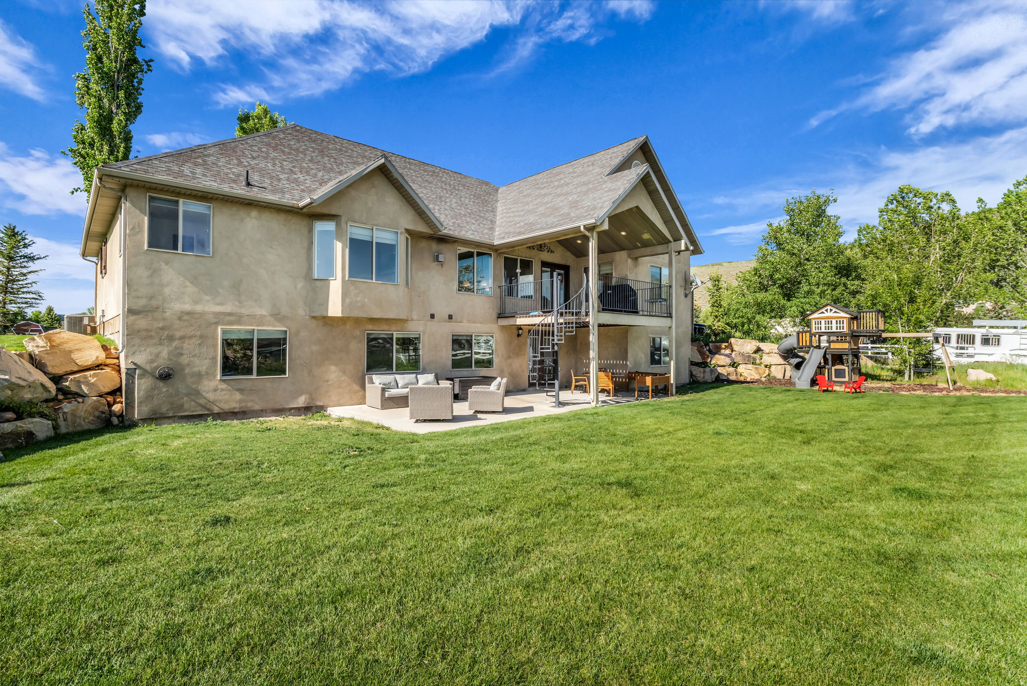FOOTHILL ESTATES - Residential