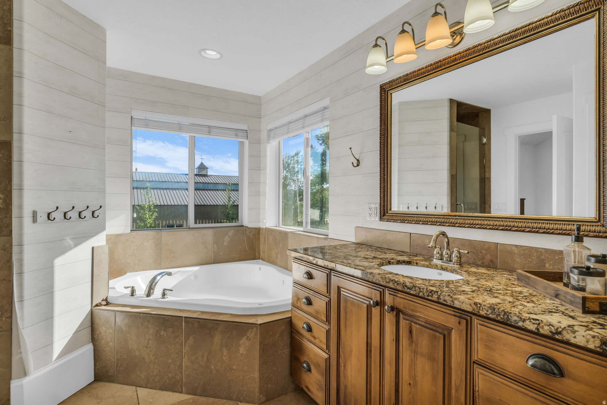 FOOTHILL ESTATES - Residential