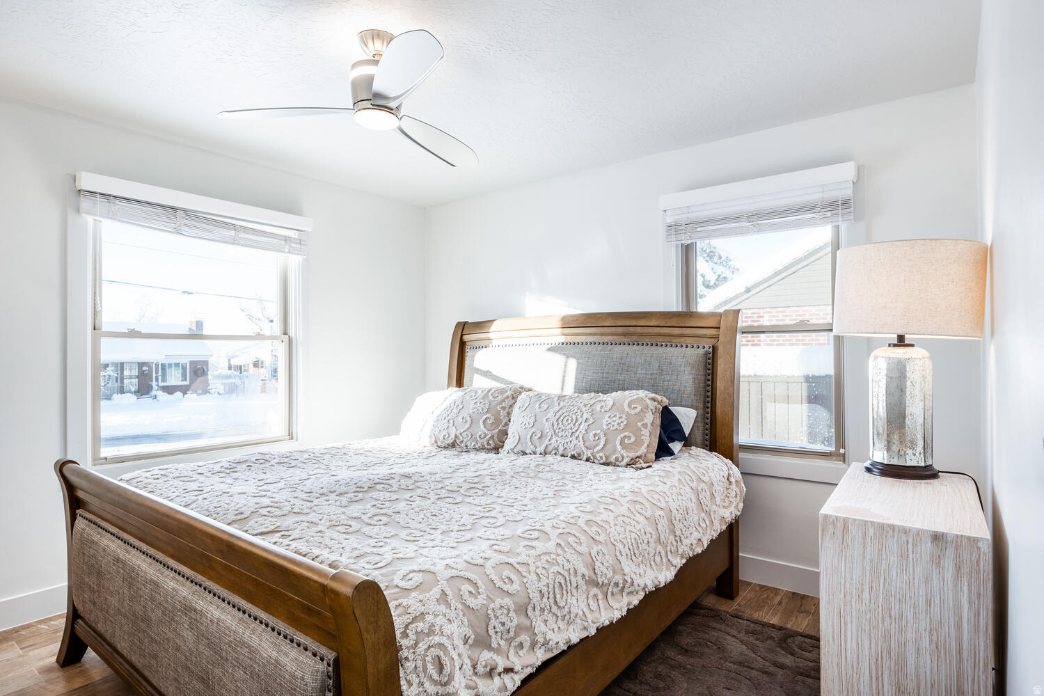 BEVERLY HEIGHTS - Residential Lease