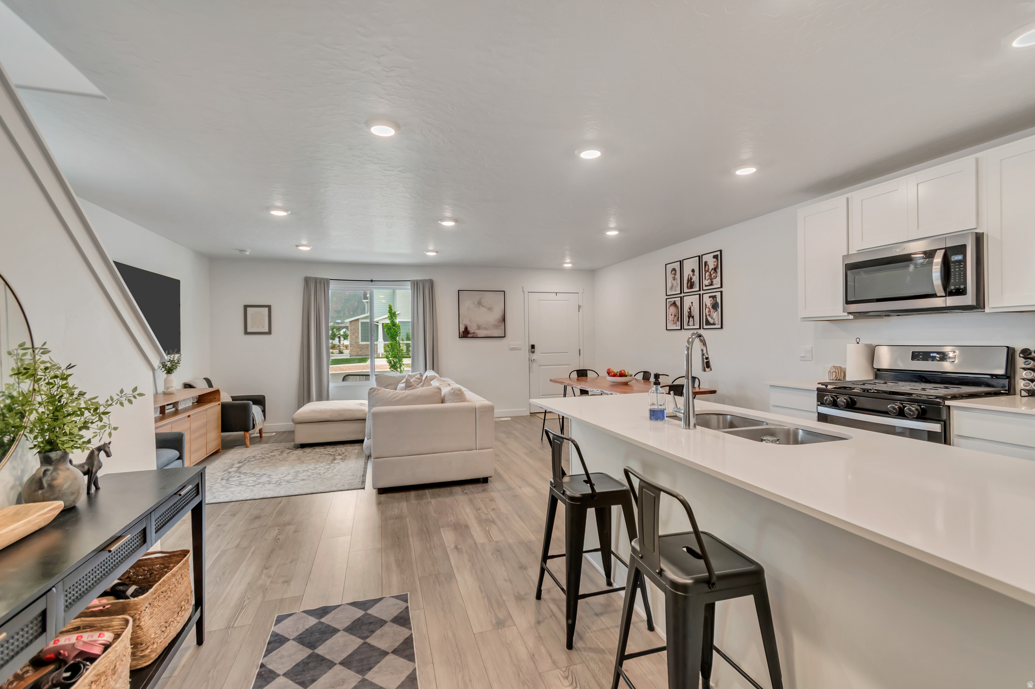 RIDGE - Residential