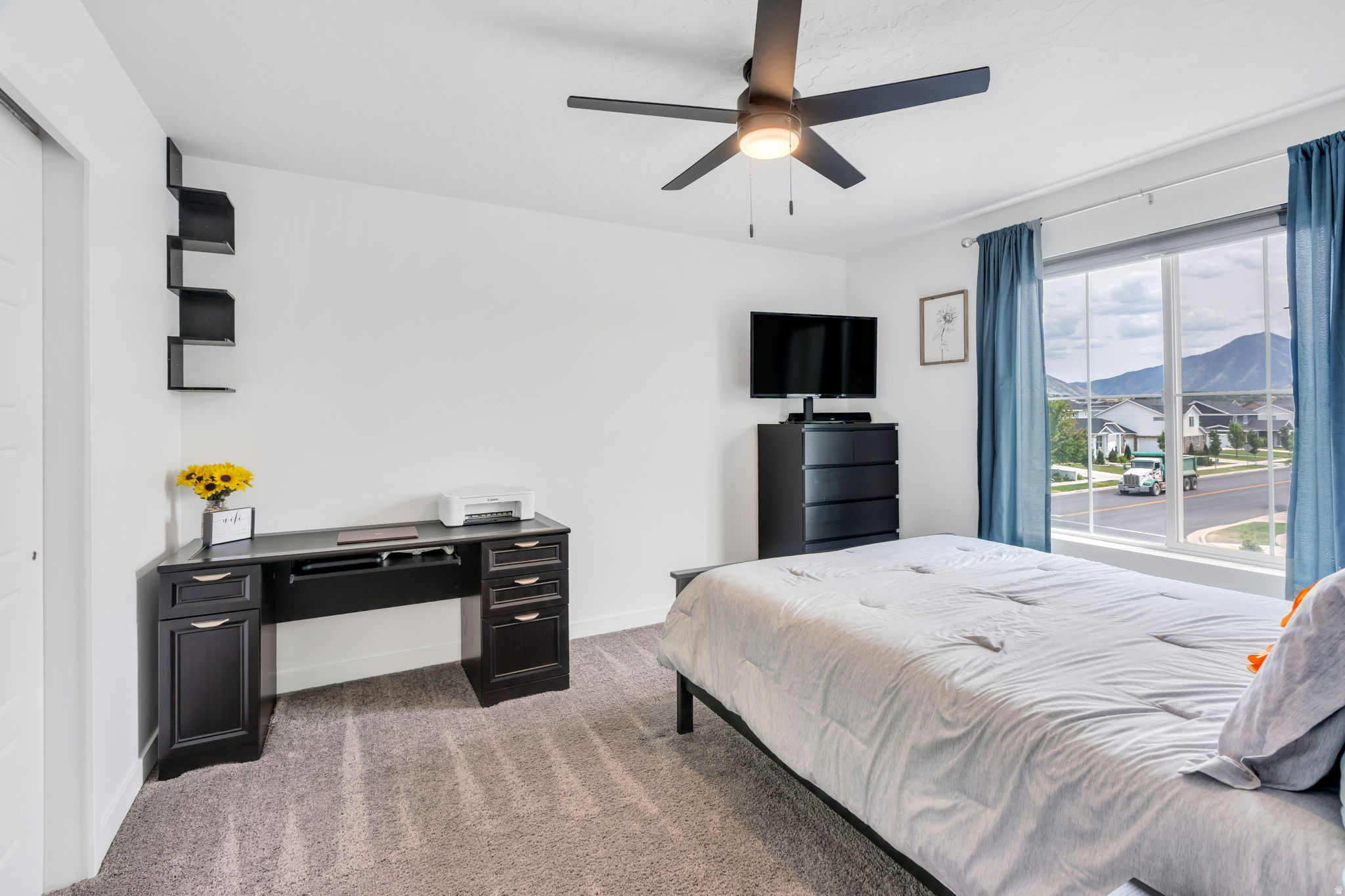 MEADOW WALK - Residential