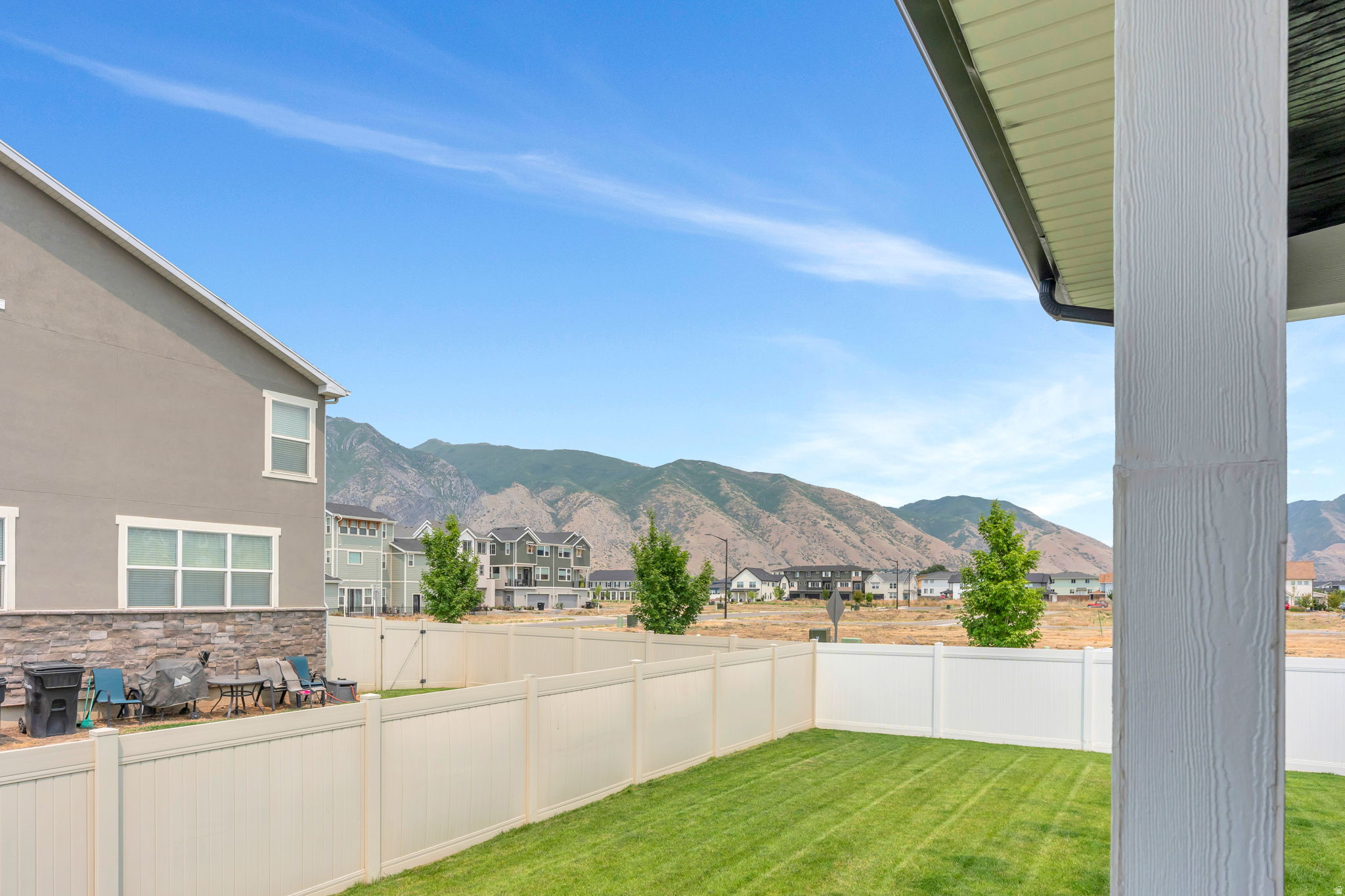 MEADOW WALK - Residential