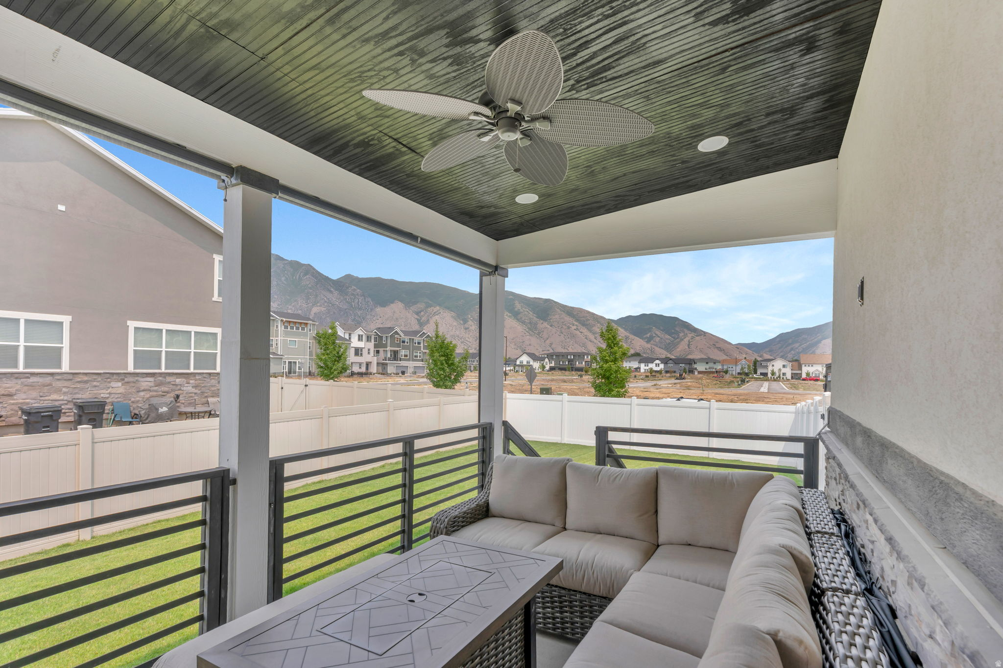 MEADOW WALK - Residential