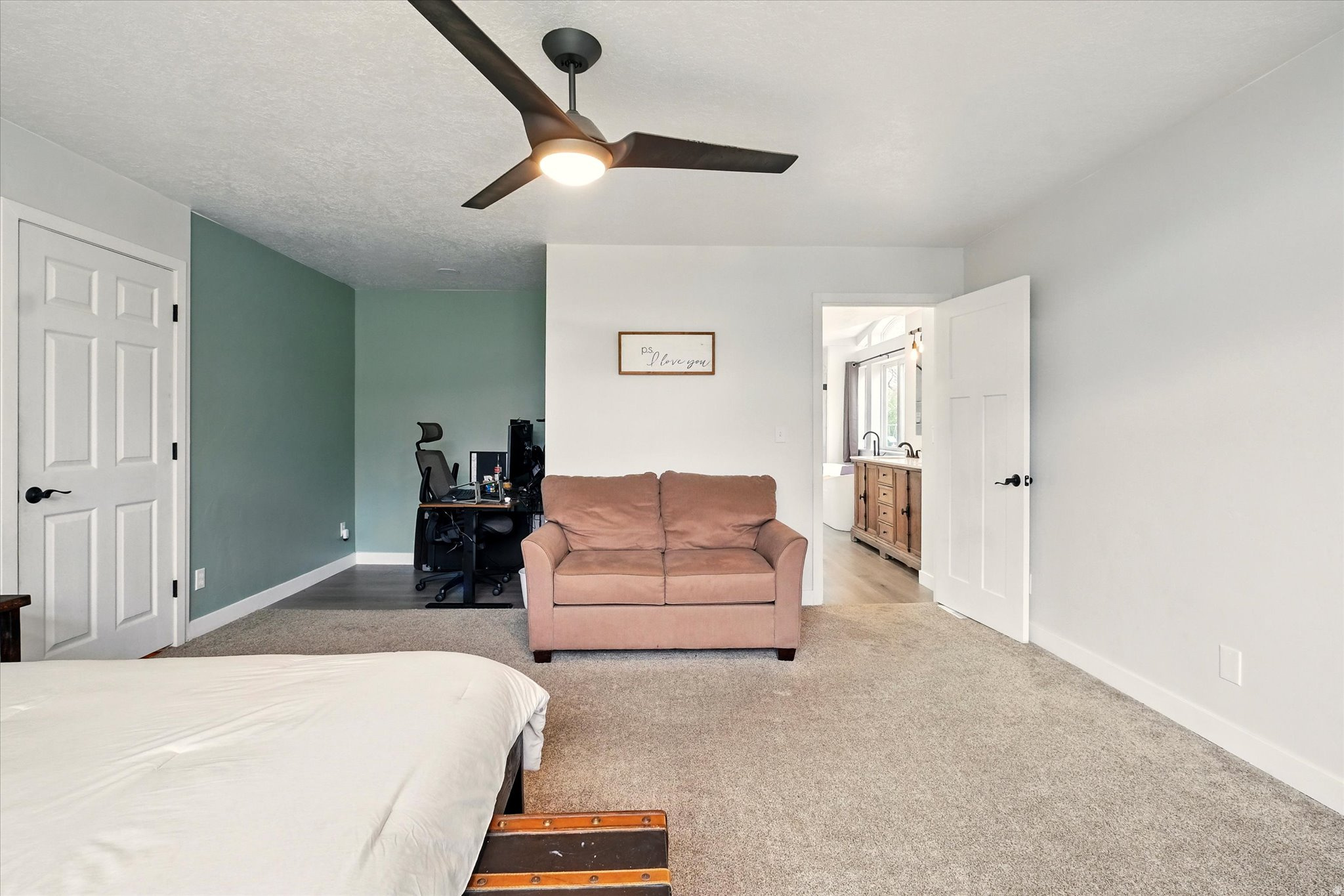 QUARTER CIRCLE JV SU - Residential