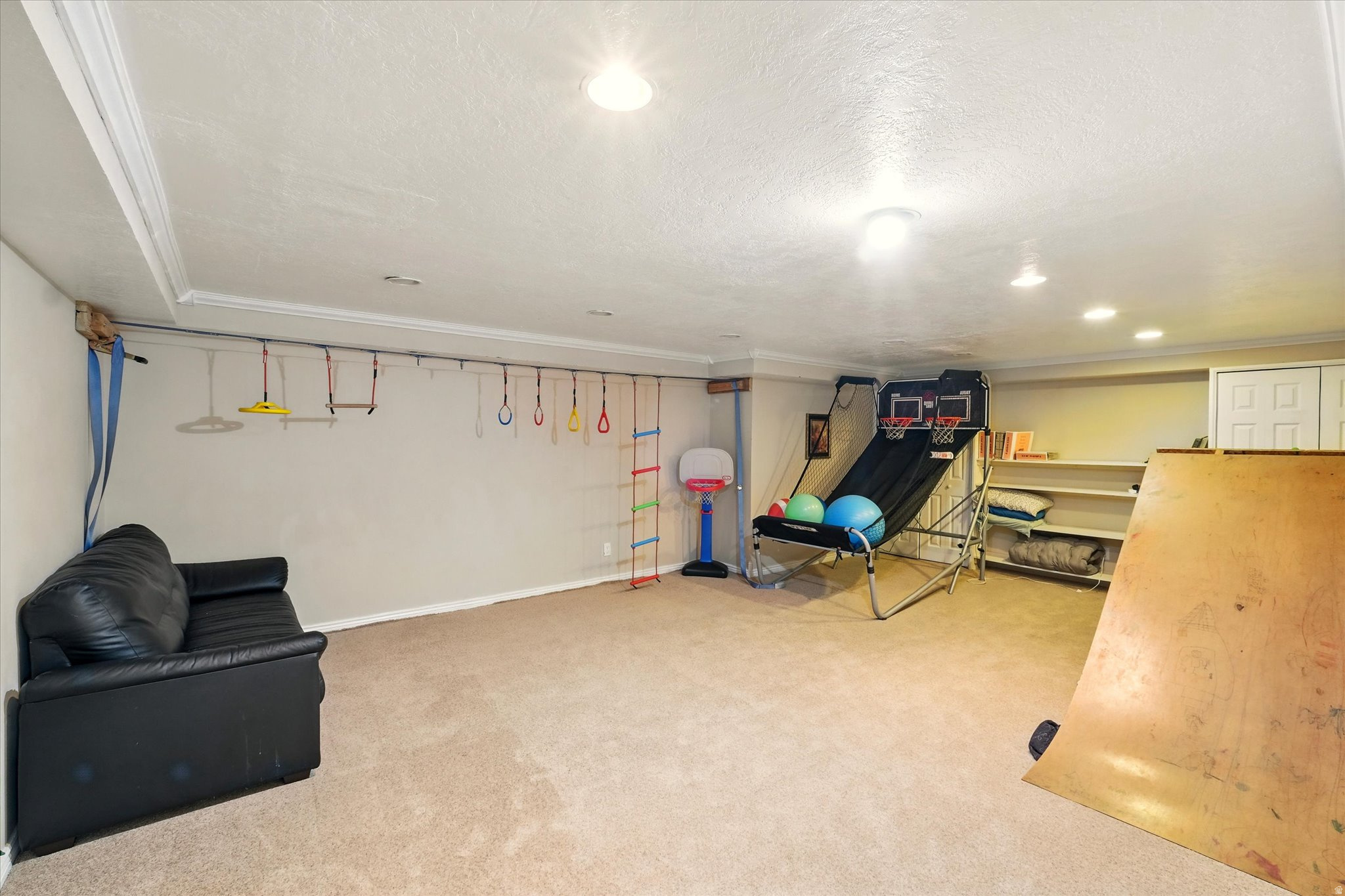 QUARTER CIRCLE JV SU - Residential