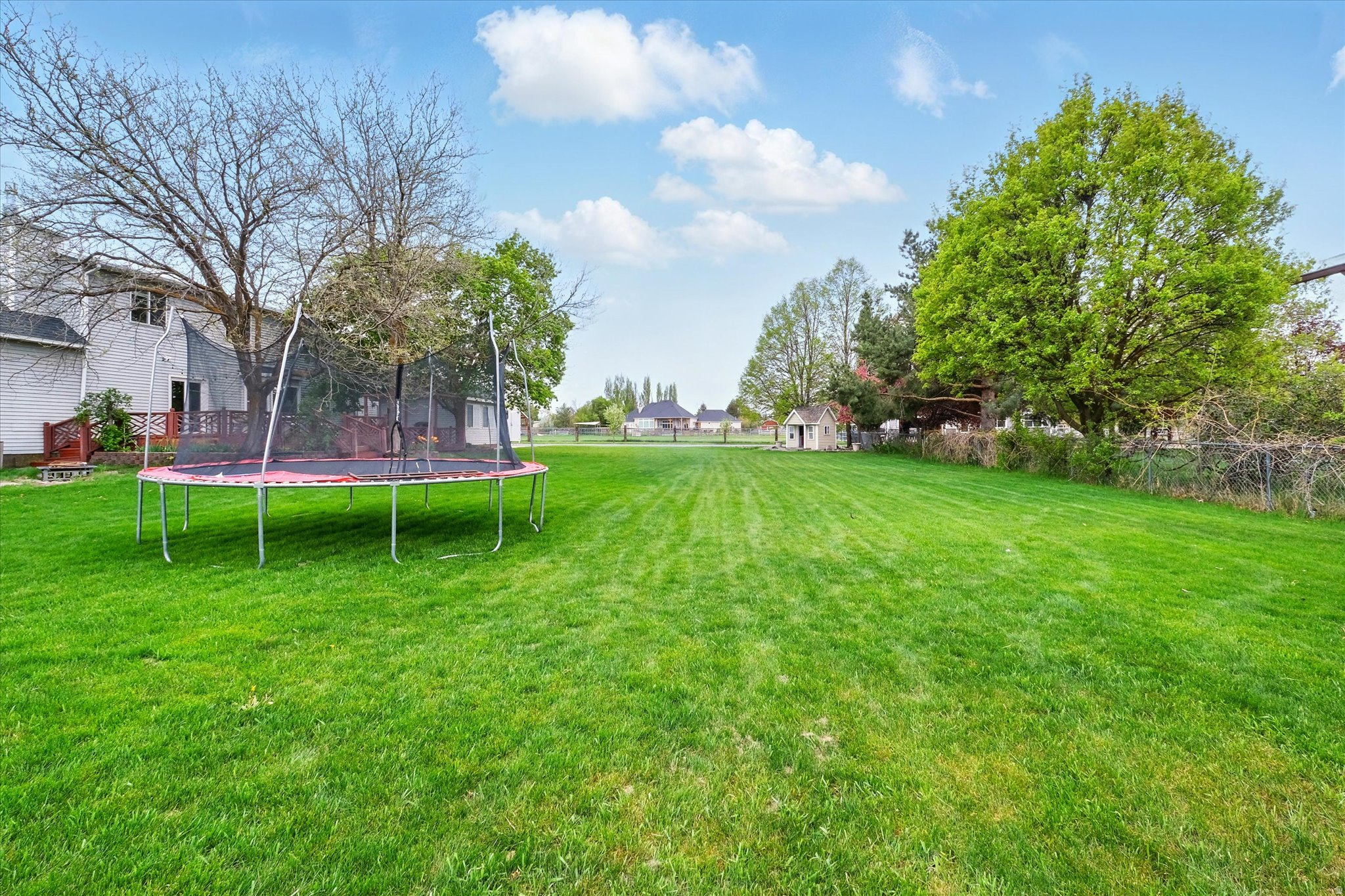 QUARTER CIRCLE JV SU - Residential