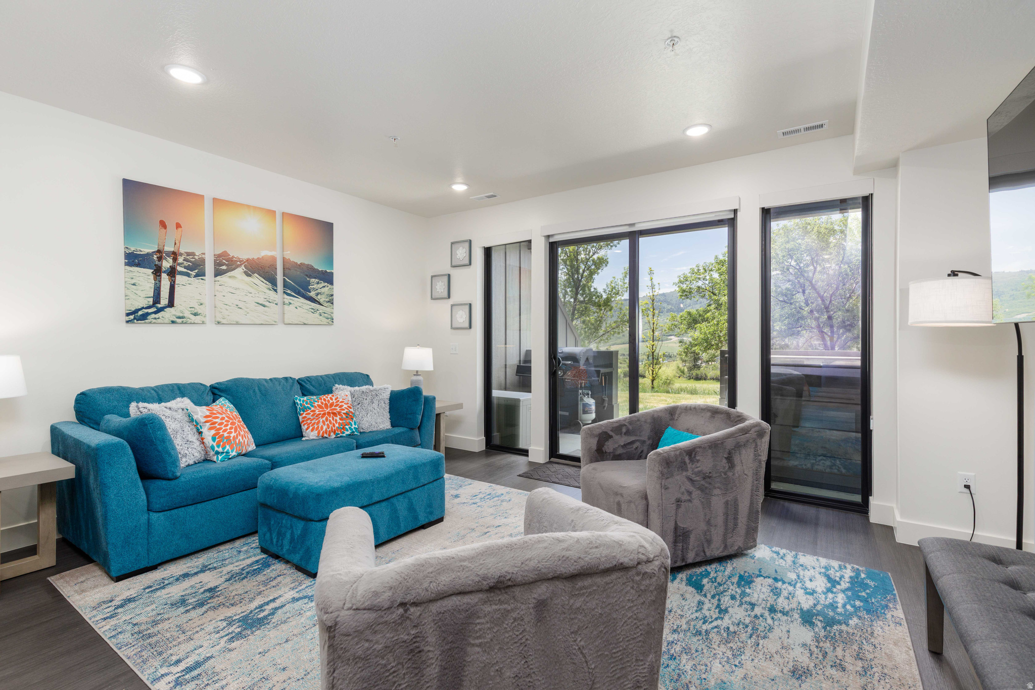 THE POINTE AT WOLF CREEK - Residential
