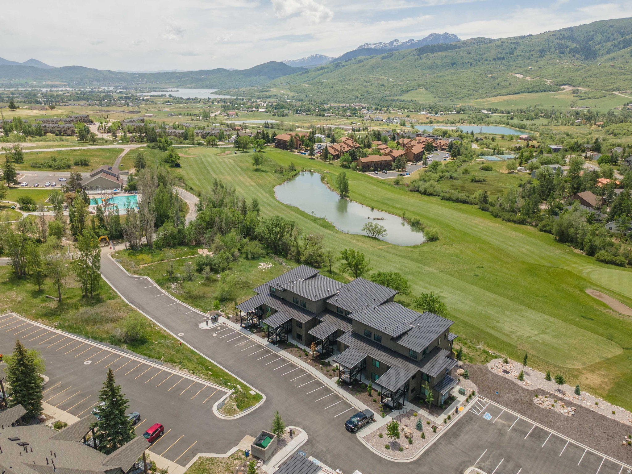 THE POINTE AT WOLF CREEK - Residential