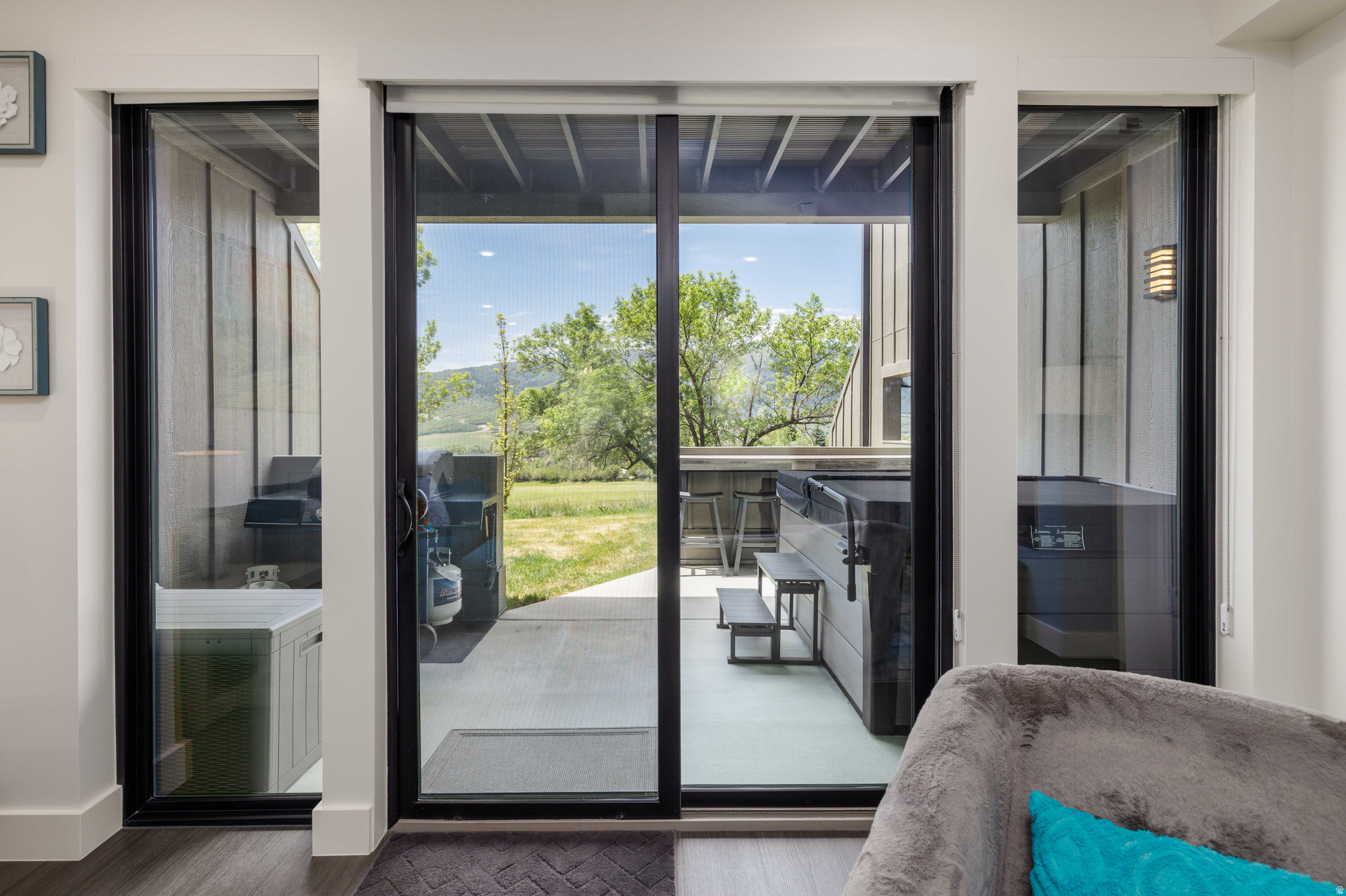 THE POINTE AT WOLF CREEK - Residential