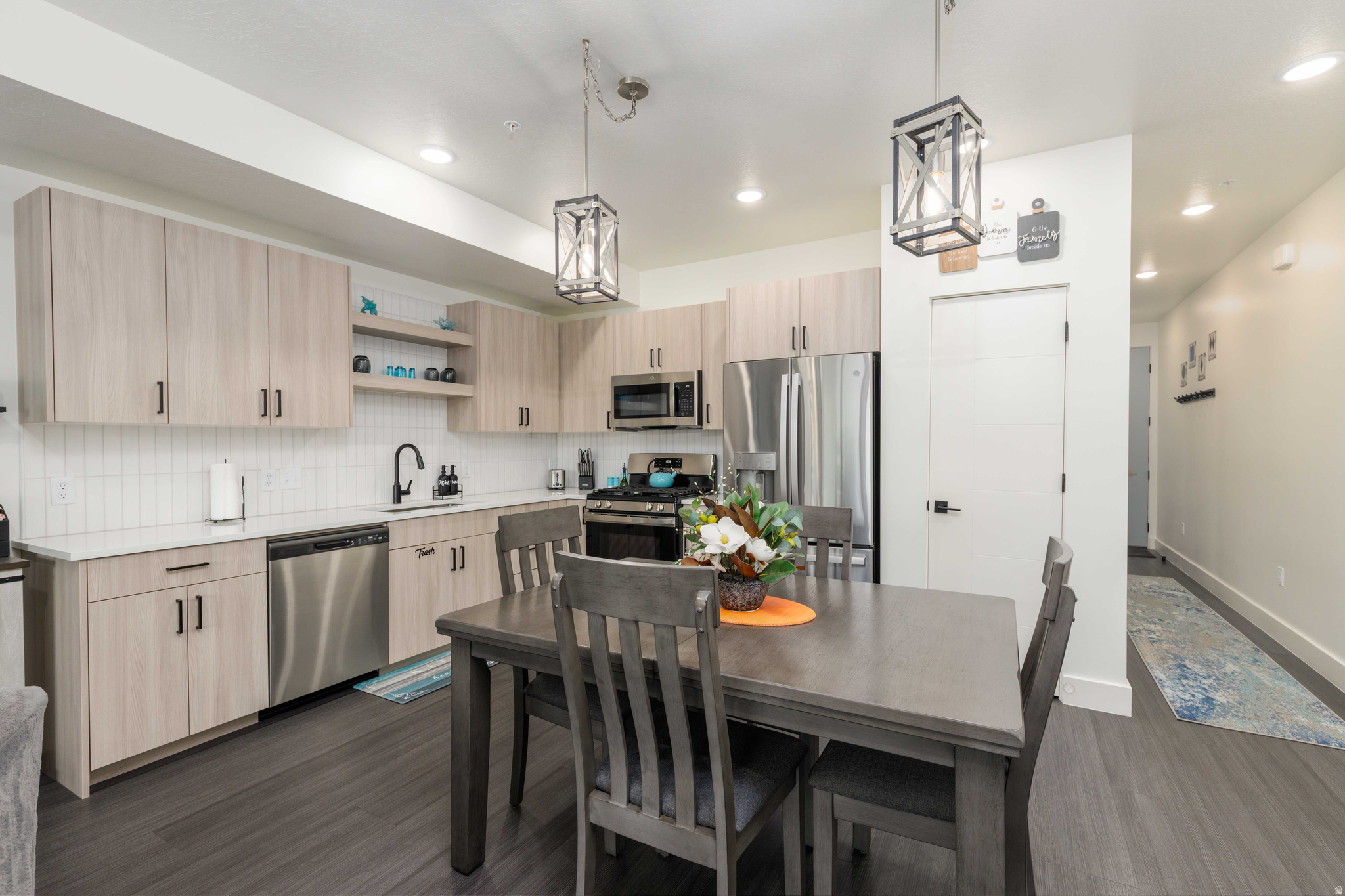 THE POINTE AT WOLF CREEK - Residential
