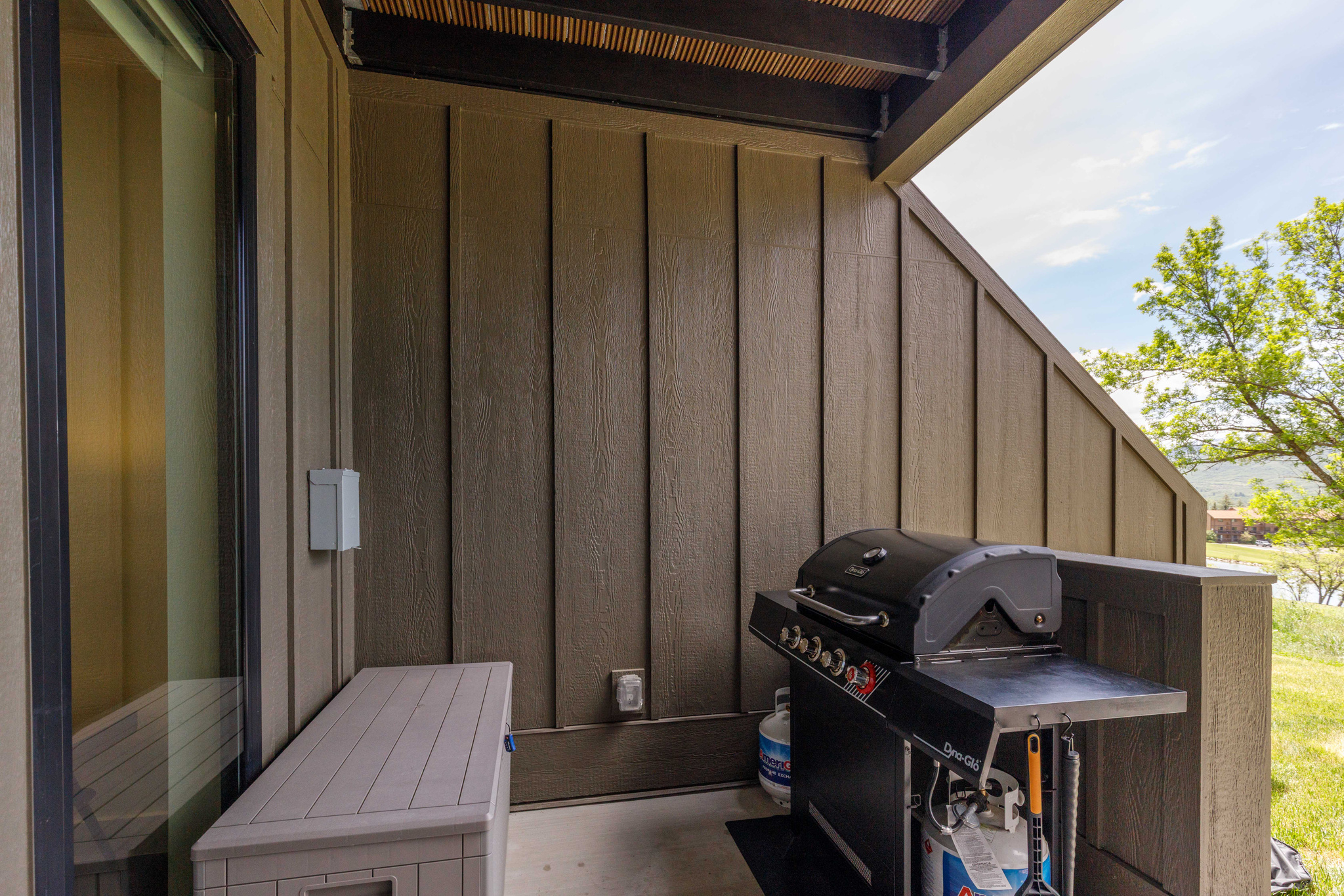 THE POINTE AT WOLF CREEK - Residential