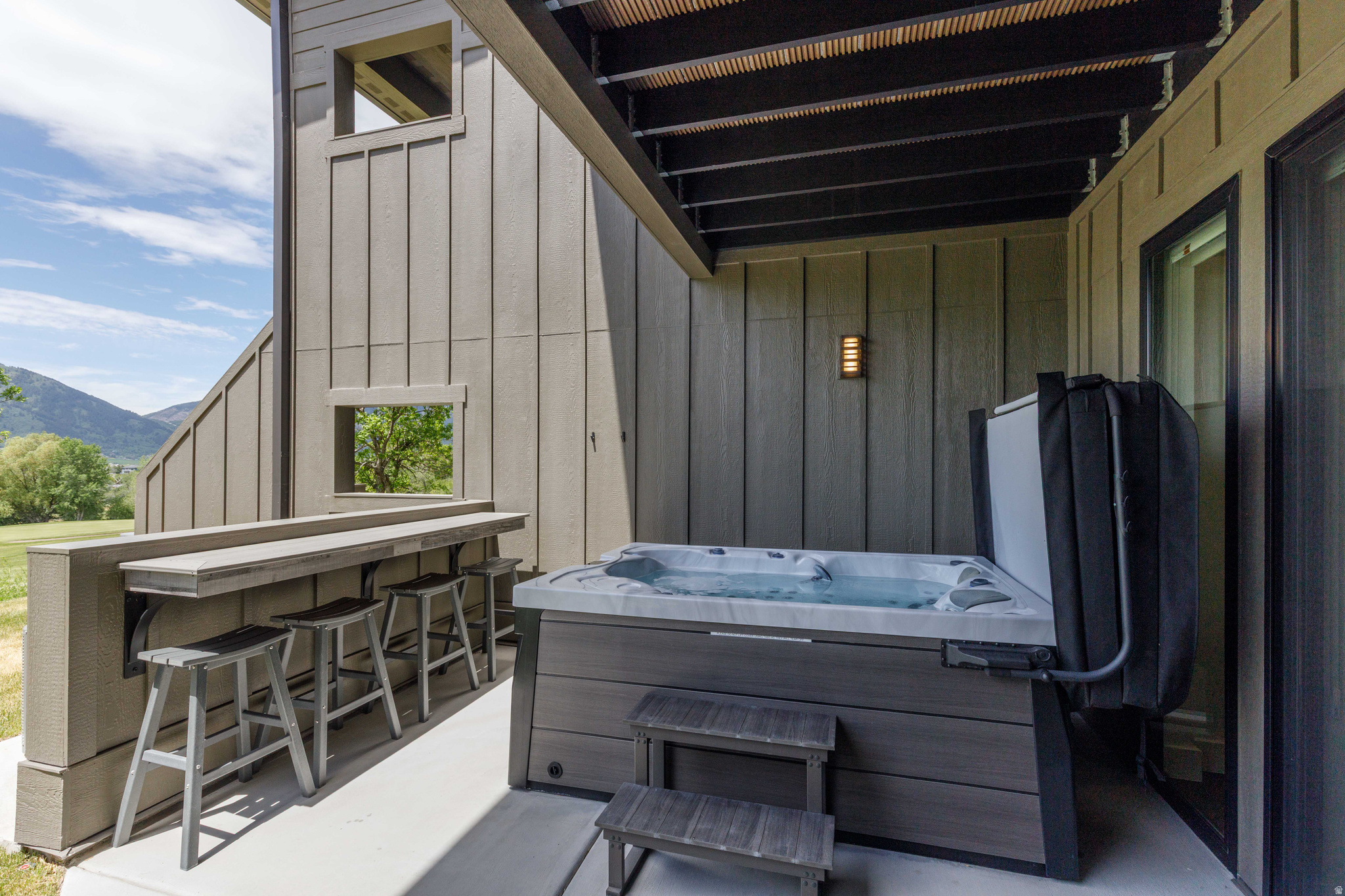 THE POINTE AT WOLF CREEK - Residential