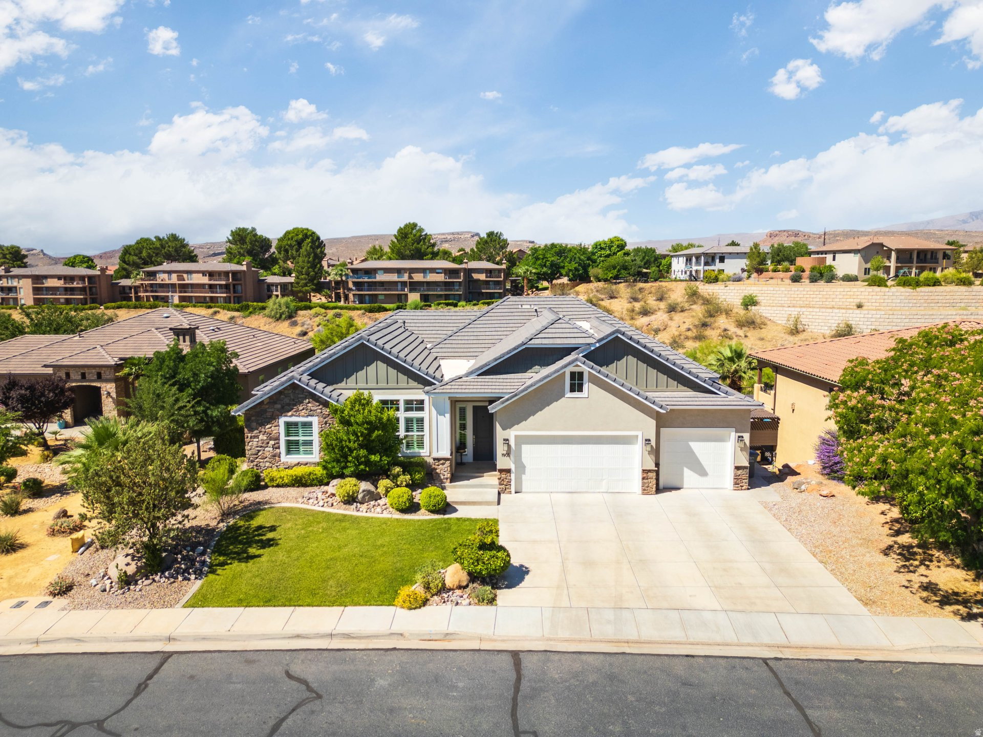 HIGHLANDS AT GREEN VALLEY - Residential