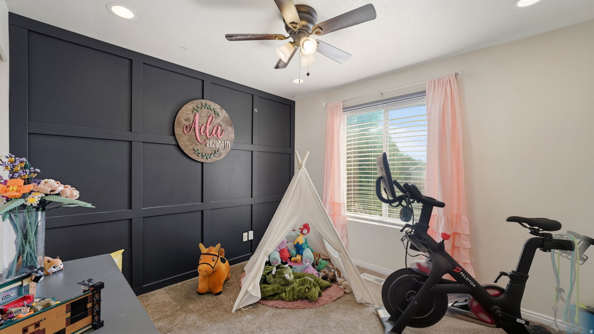 SCOTTFIELD ACRES - Residential