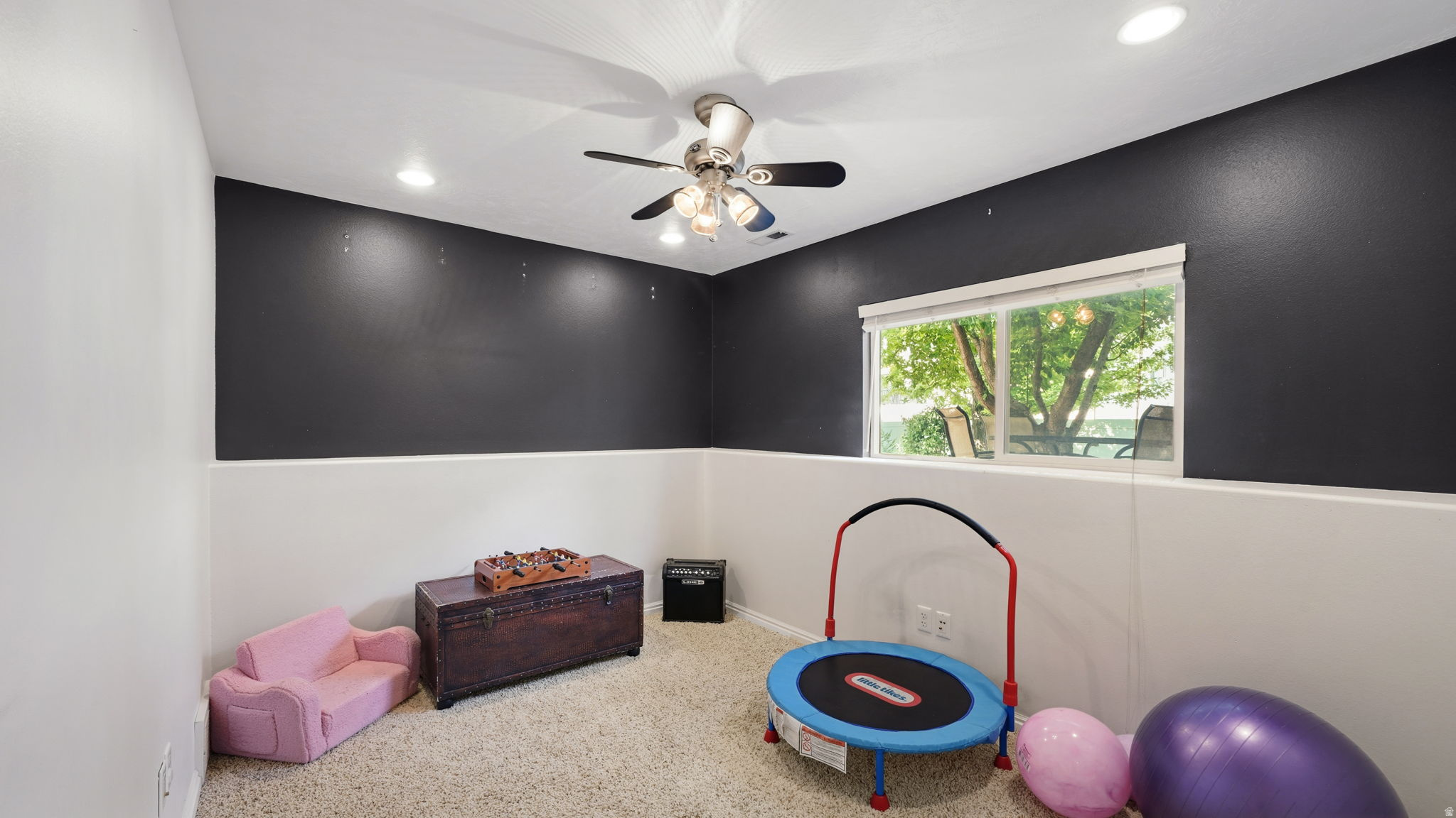 SCOTTFIELD ACRES - Residential