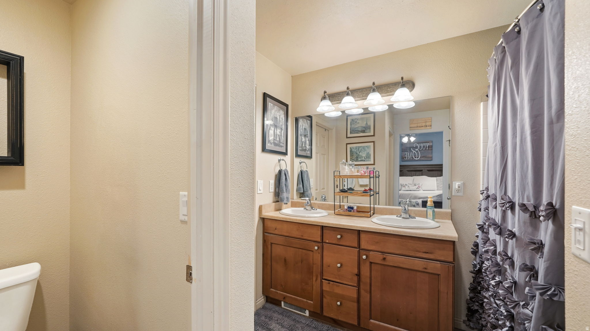 SCOTTFIELD ACRES - Residential