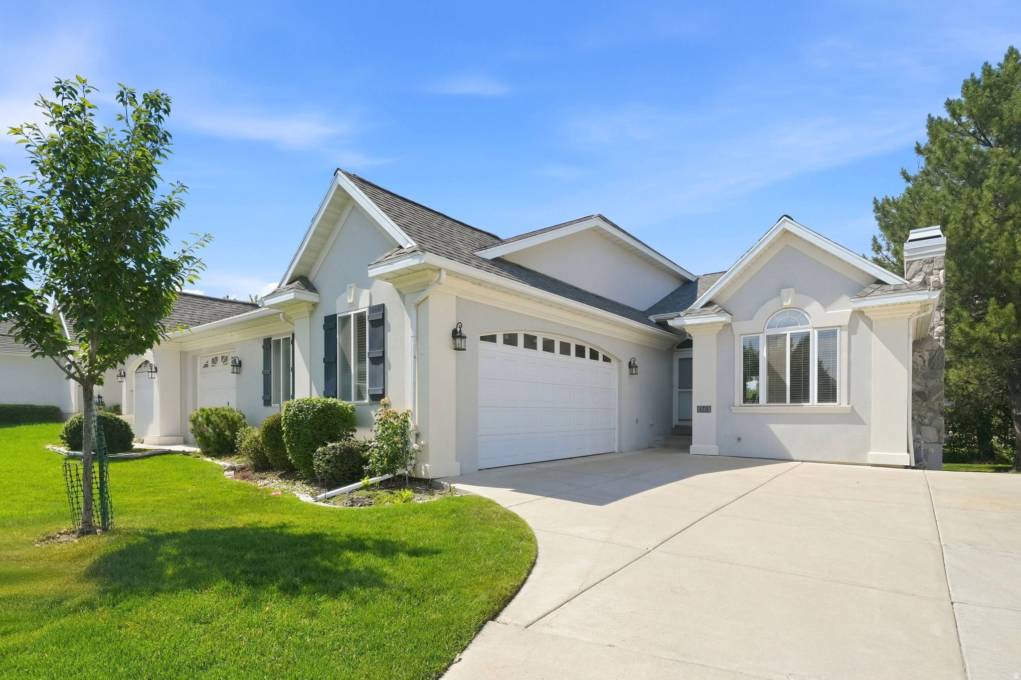COUNTRY SPRINGS - Residential