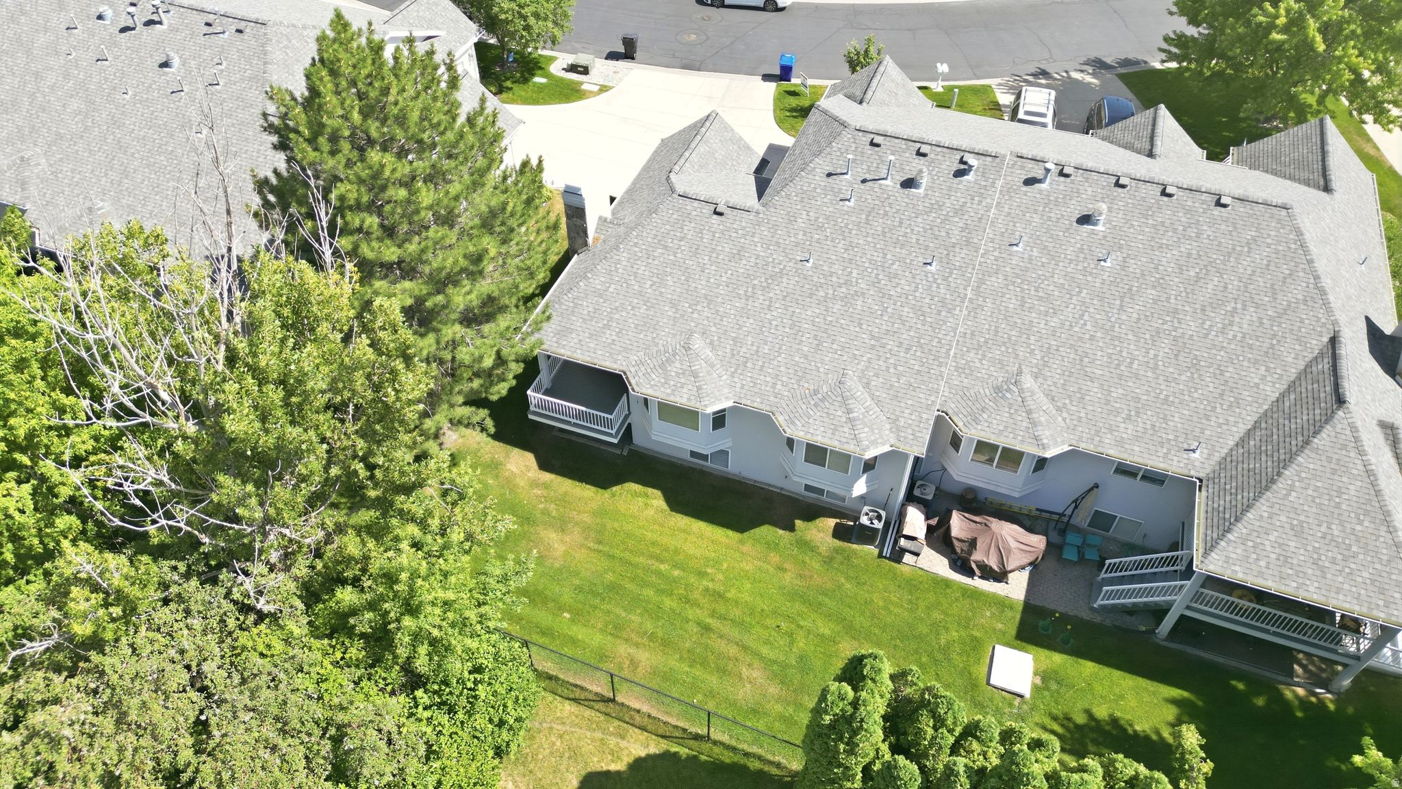 COUNTRY SPRINGS - Residential
