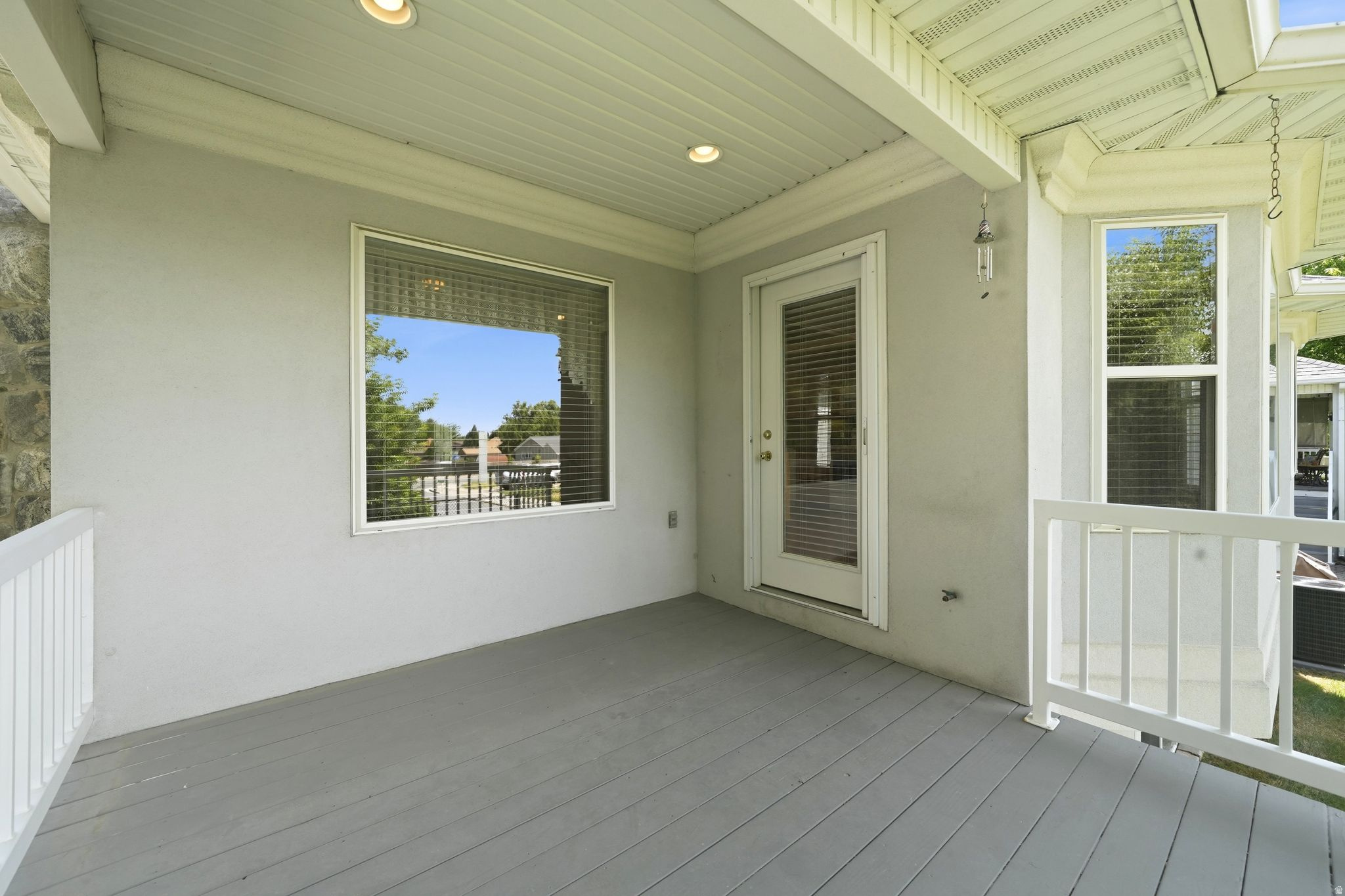 COUNTRY SPRINGS - Residential
