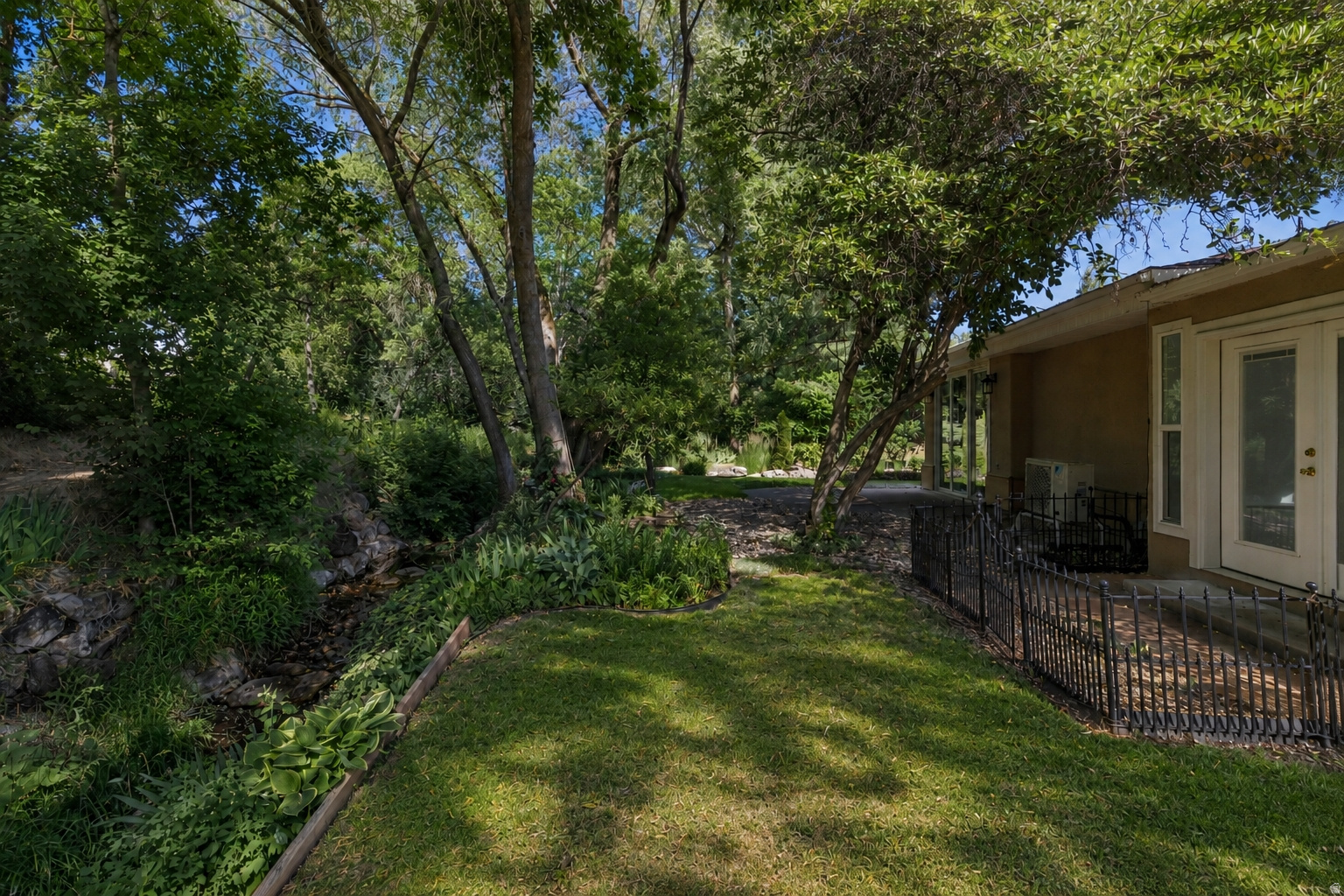 OAK CREEK - Residential