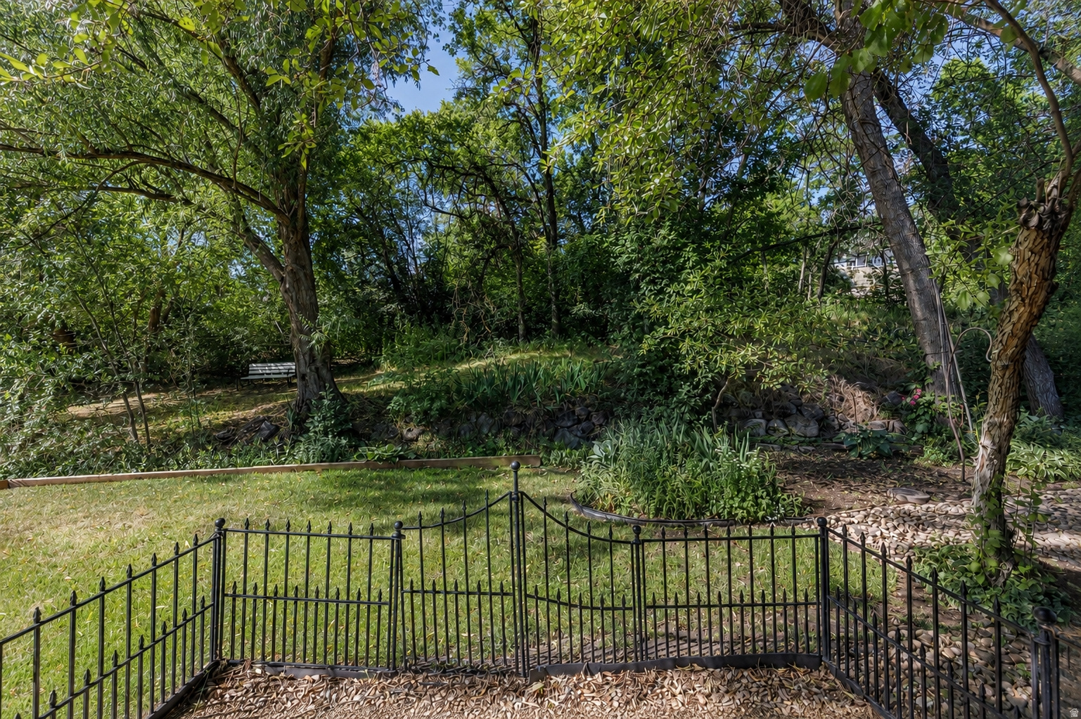 OAK CREEK - Residential