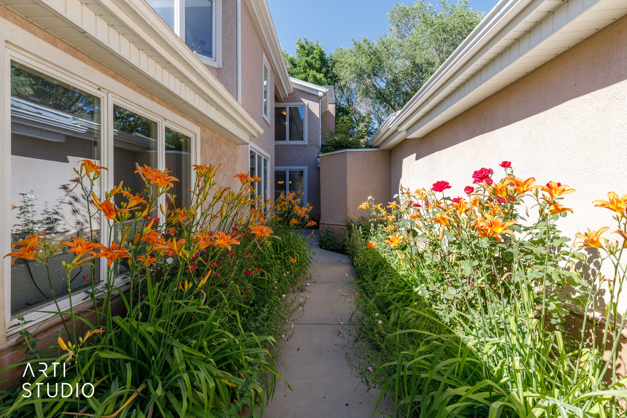OAK CREEK - Residential