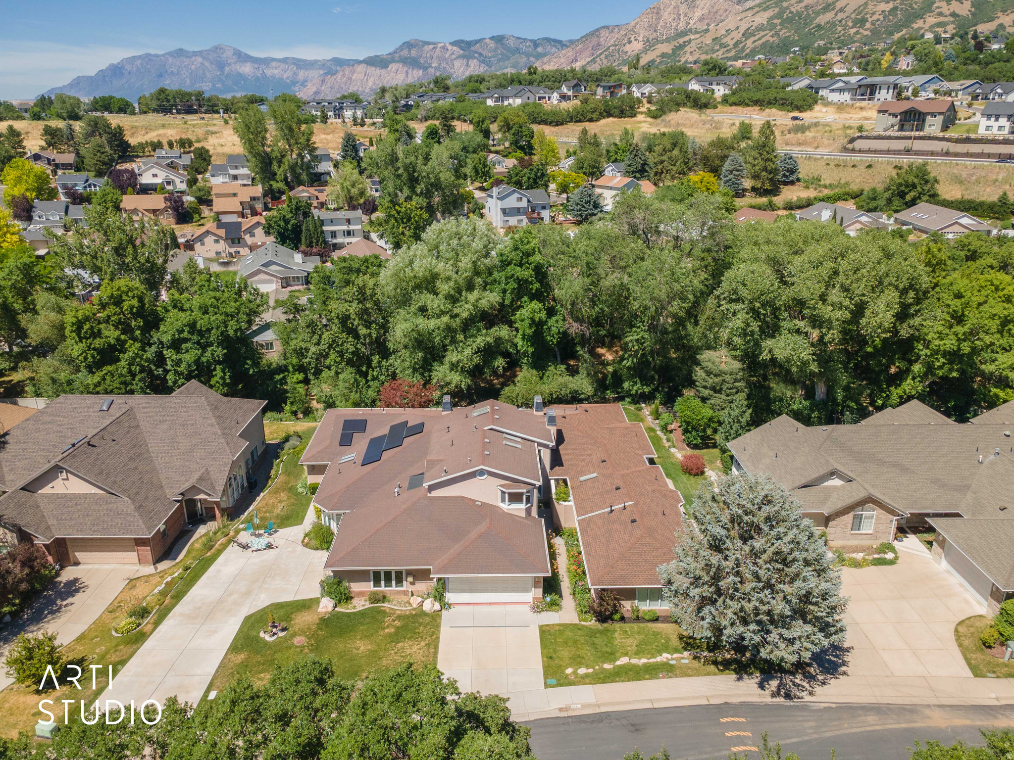 OAK CREEK - Residential