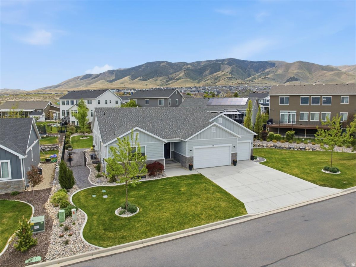 LAKESIDE - Residential