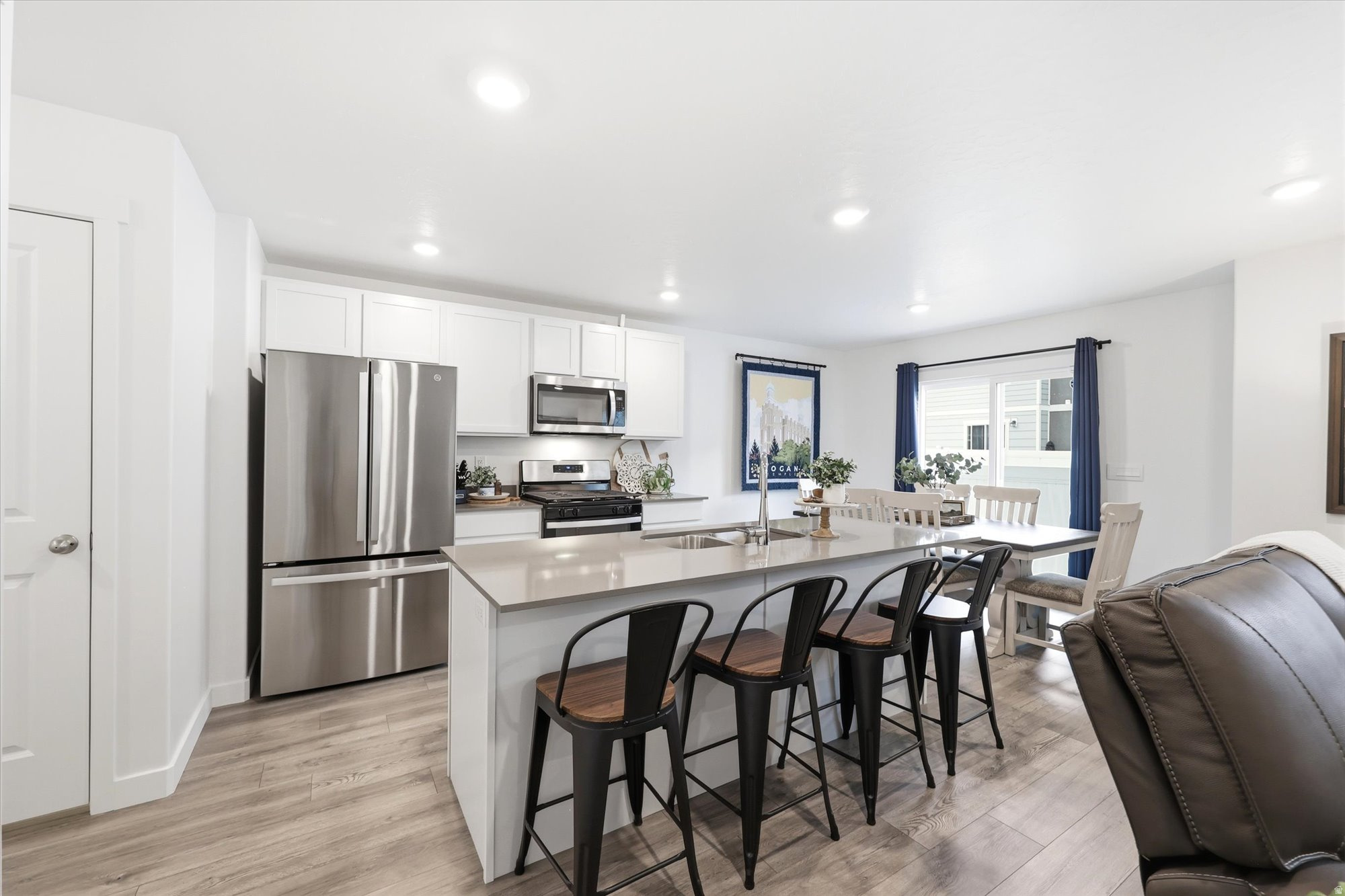 RIDGE - Residential
