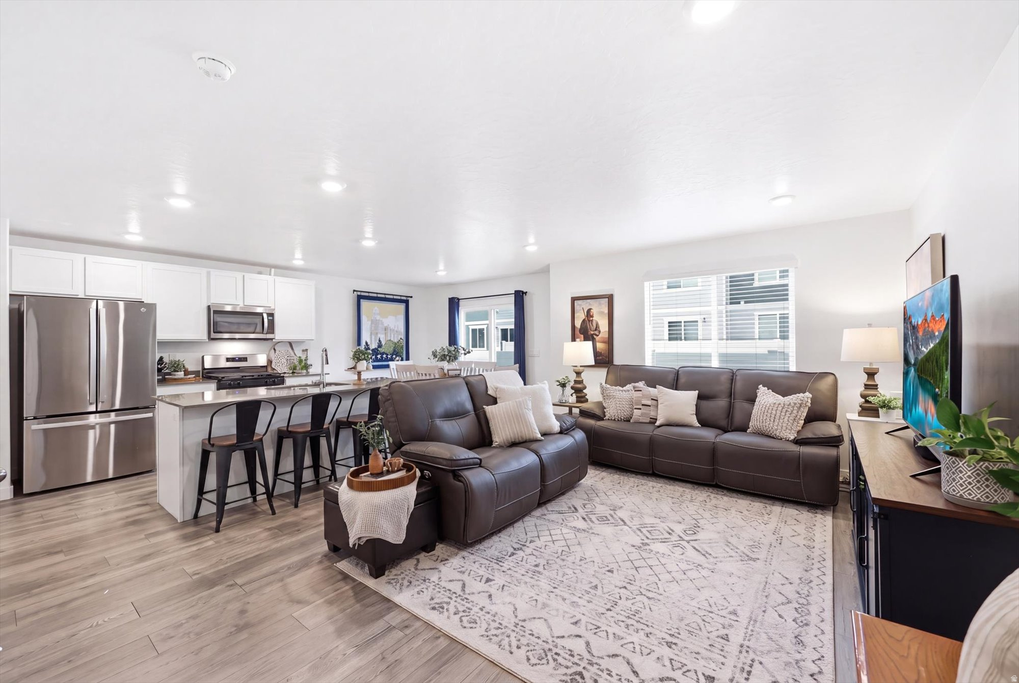 RIDGE - Residential