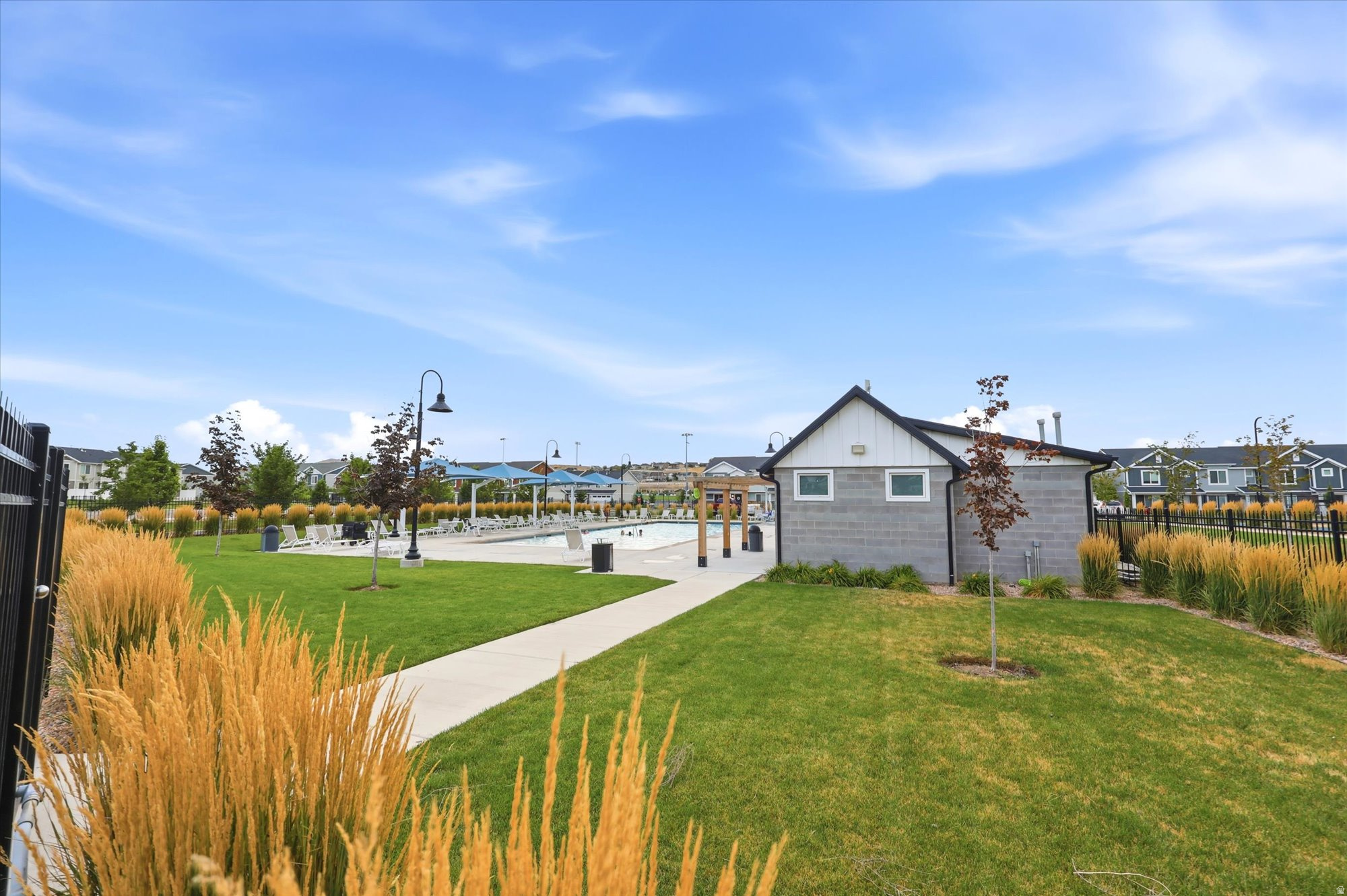 RIDGE - Residential