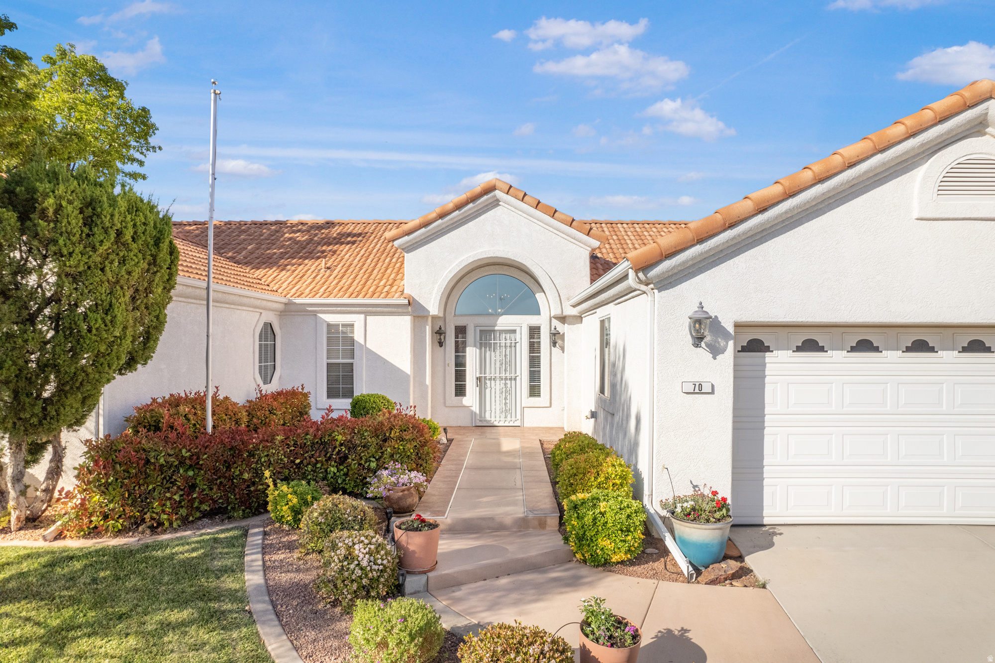VISTA DEL SOL TH - Residential