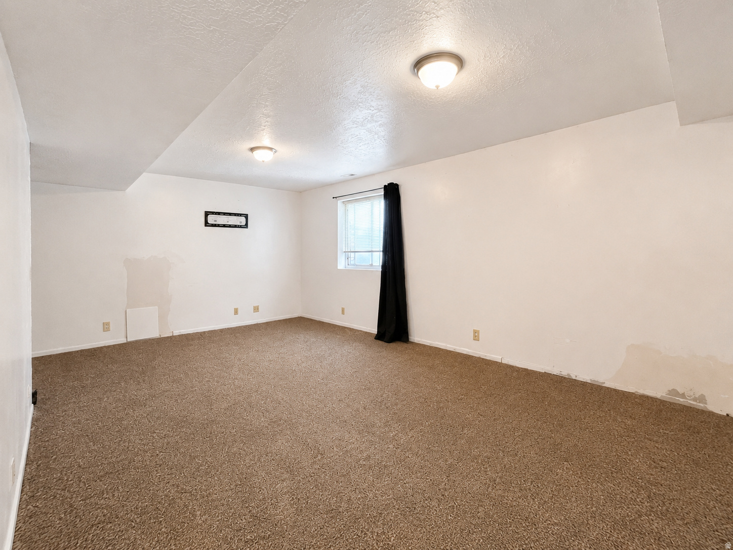 WINDSOR MEADOWS - Residential