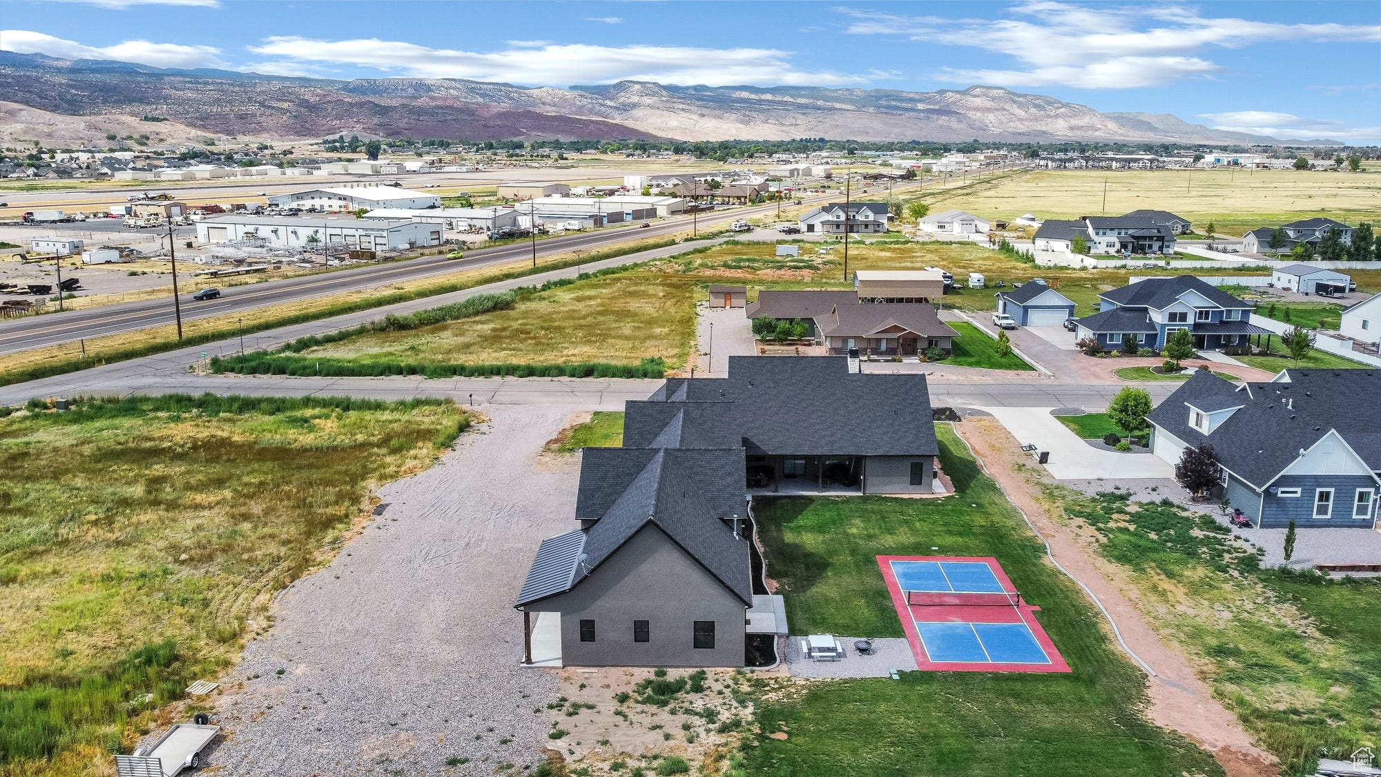 NORTH MEADOW - Residential