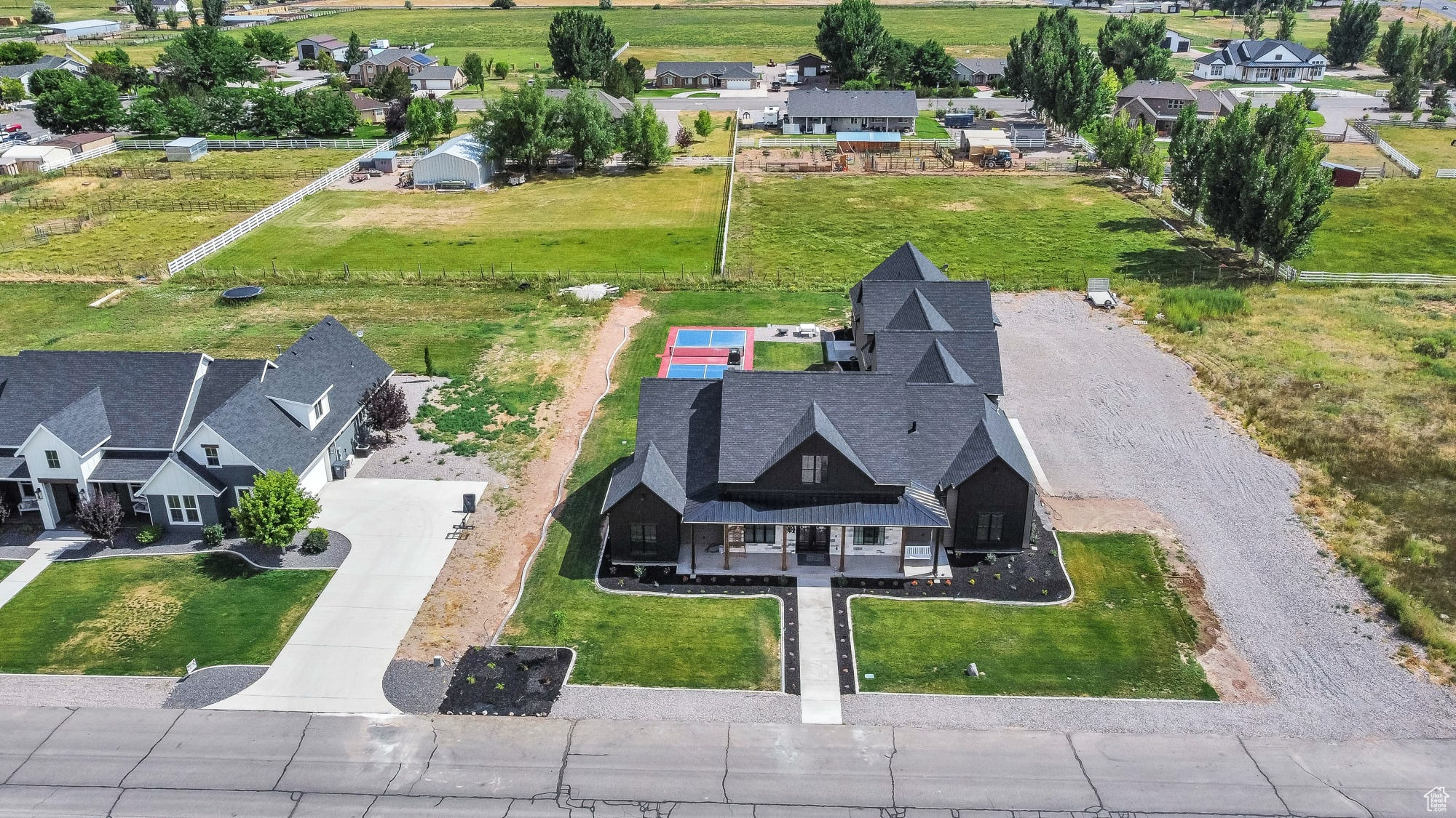 NORTH MEADOW - Residential