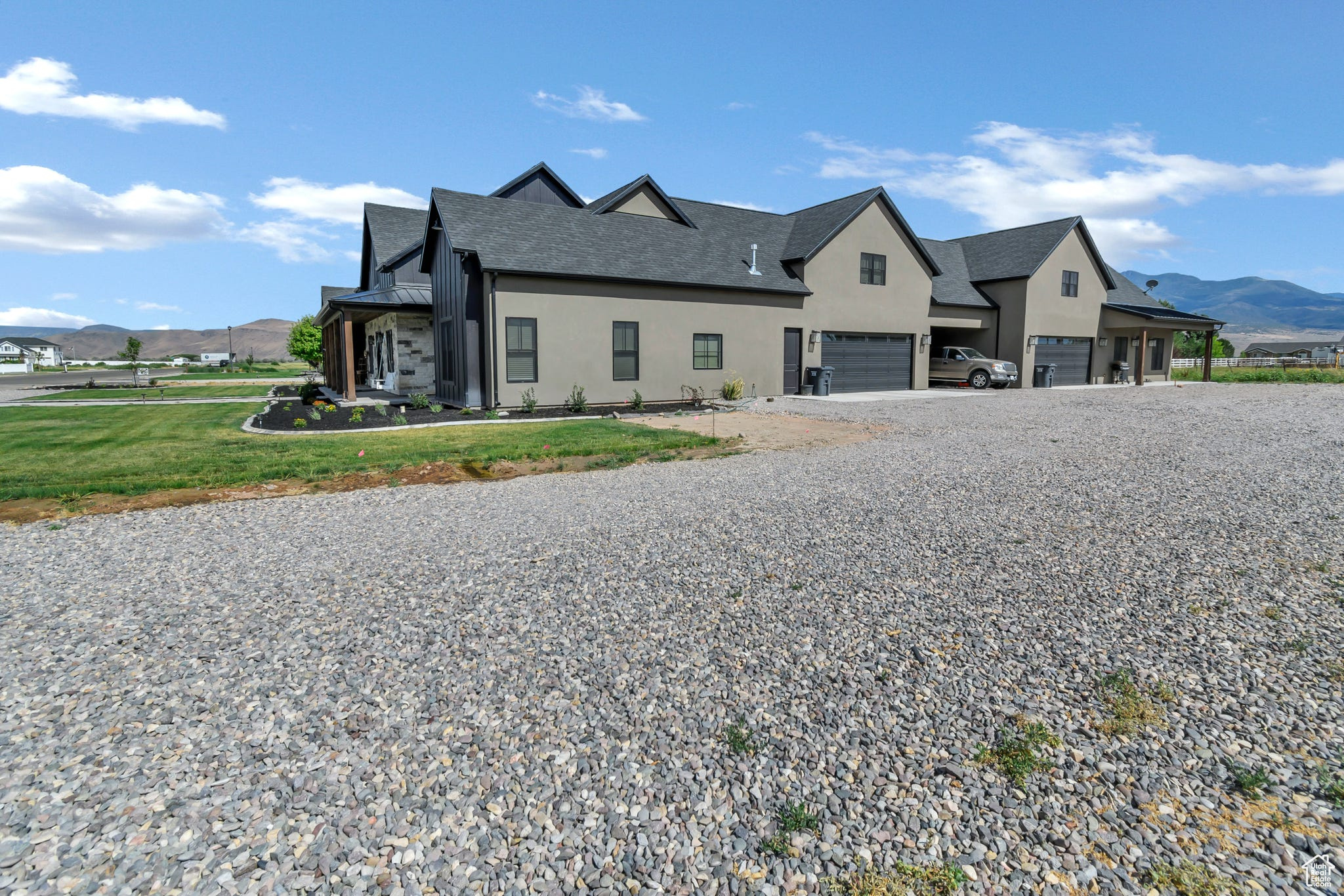 NORTH MEADOW - Residential
