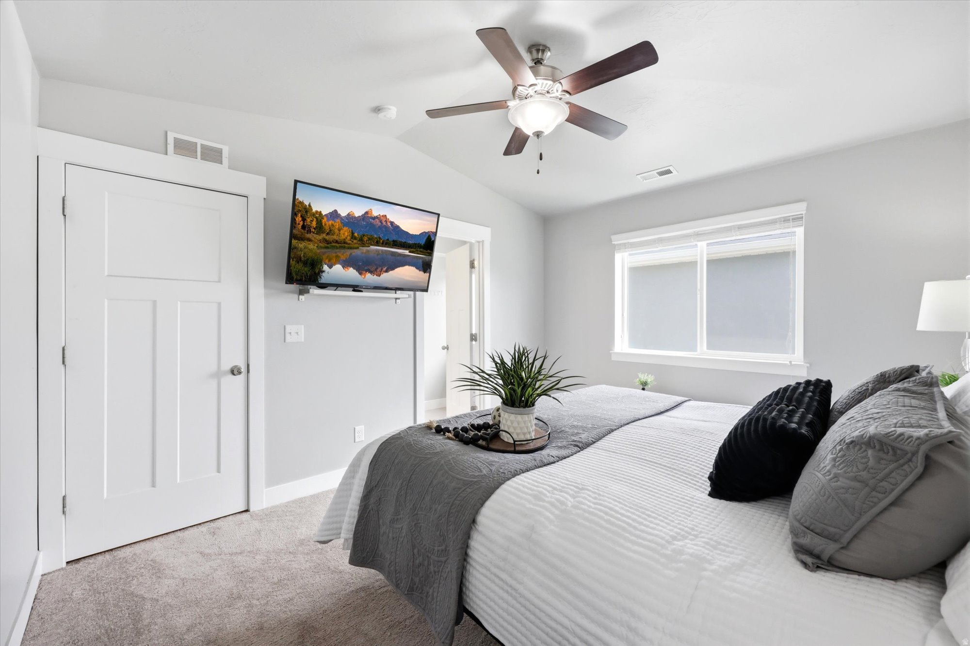 SILVERLAKE - Residential