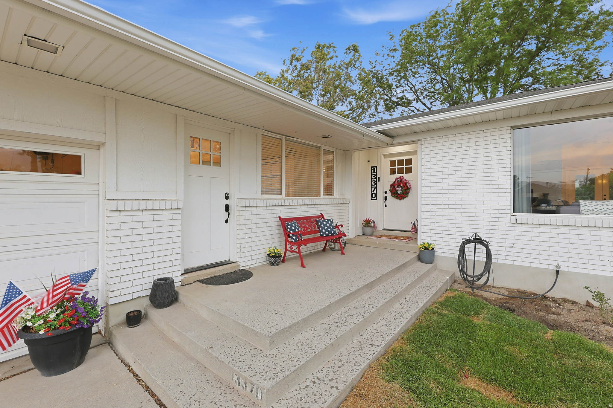 TRESTLE COURT - Residential