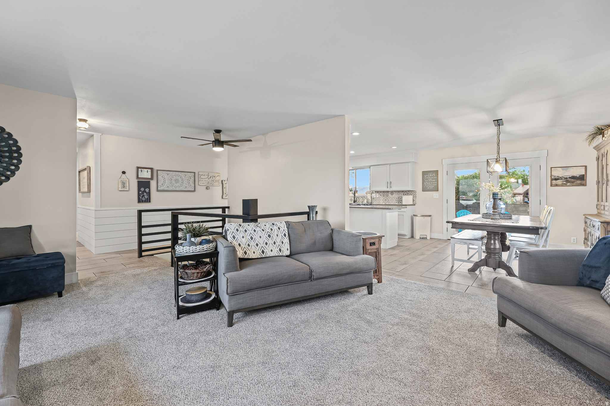 TRESTLE COURT - Residential