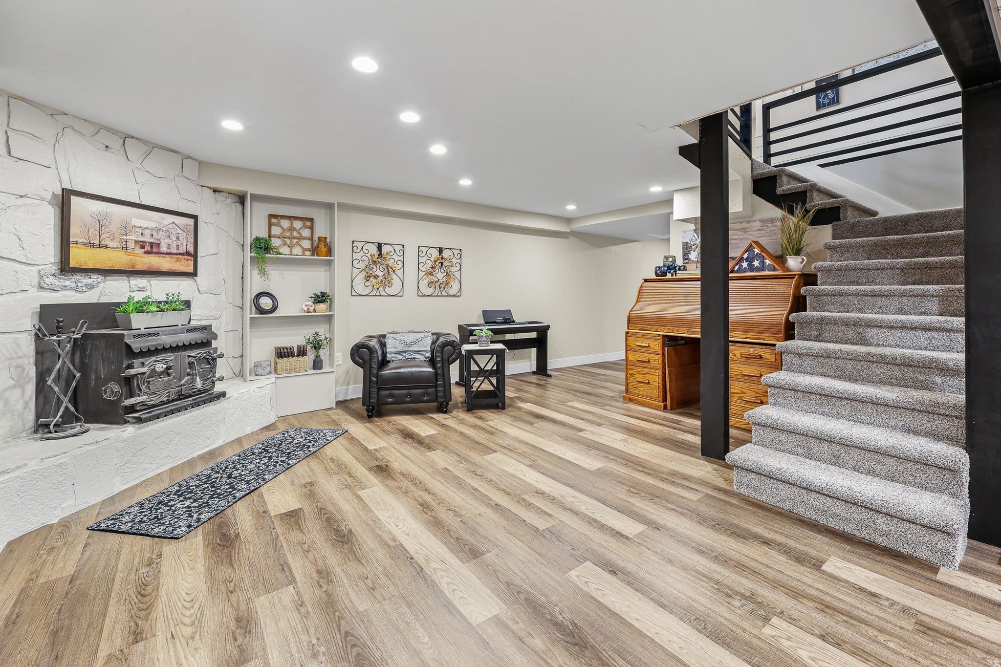 TRESTLE COURT - Residential