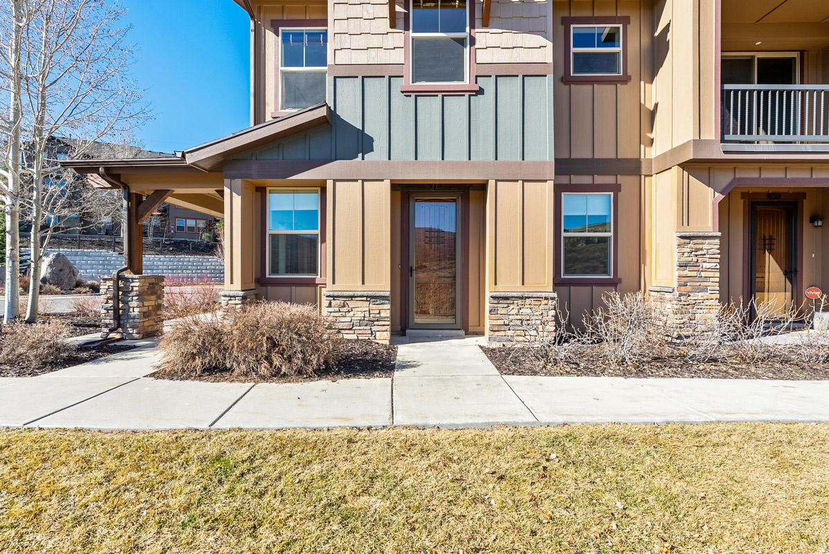 PARKS EDGE - Residential